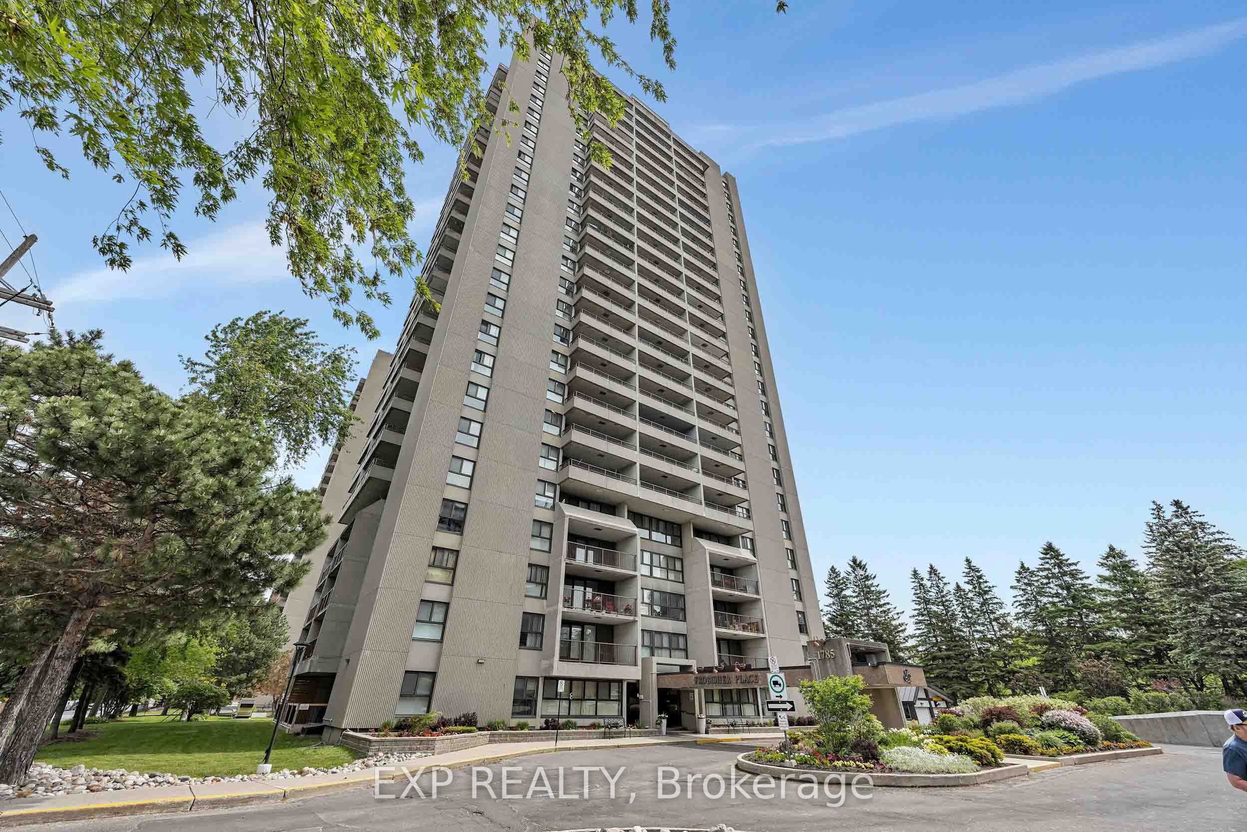 1785 Frobisher Lane 1707, Alta Vista and Area, ON K1G 3T7 photo 3