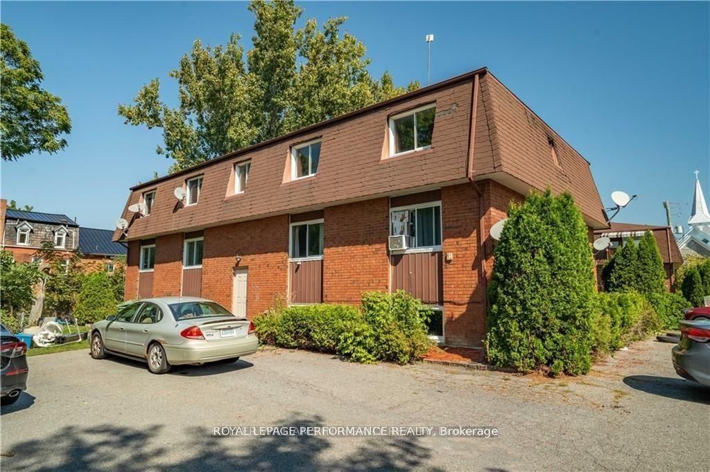 31 CHURCH Street, North Dundas, ON K0C 1H0 photo 2