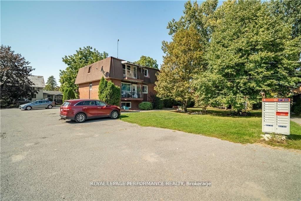 31 CHURCH Street, North Dundas, ON K0C 1H0 photo 3
