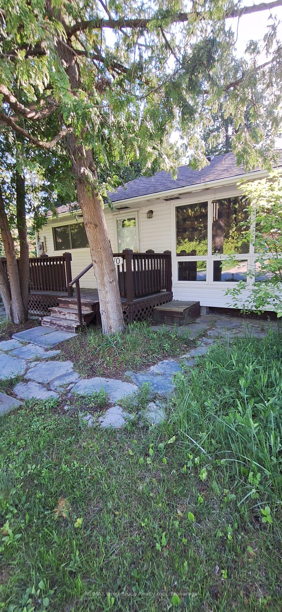 610 Second Avenue S, South Bruce Peninsula, ON N0H 2G0 photo 2