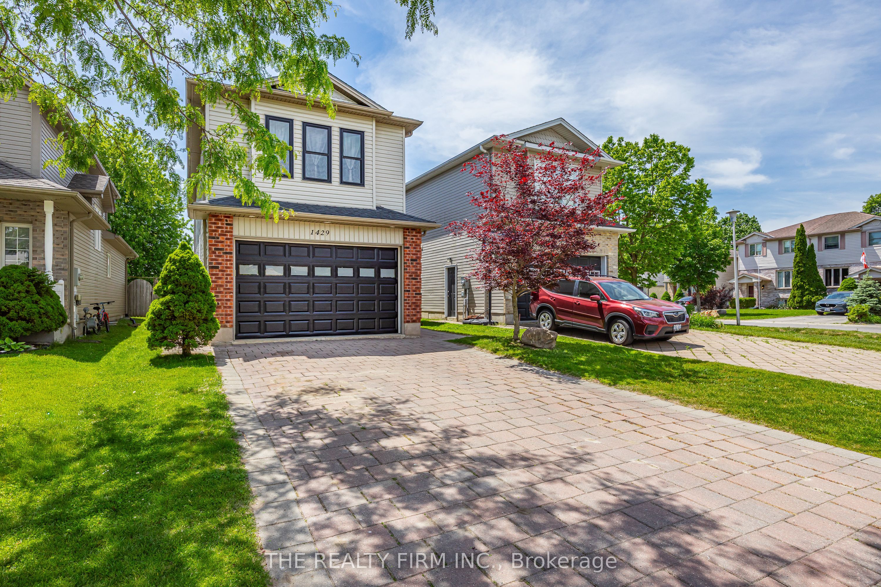 1429 Aspenridge Crescent, London East, ON N5Y 5N2 photo 2