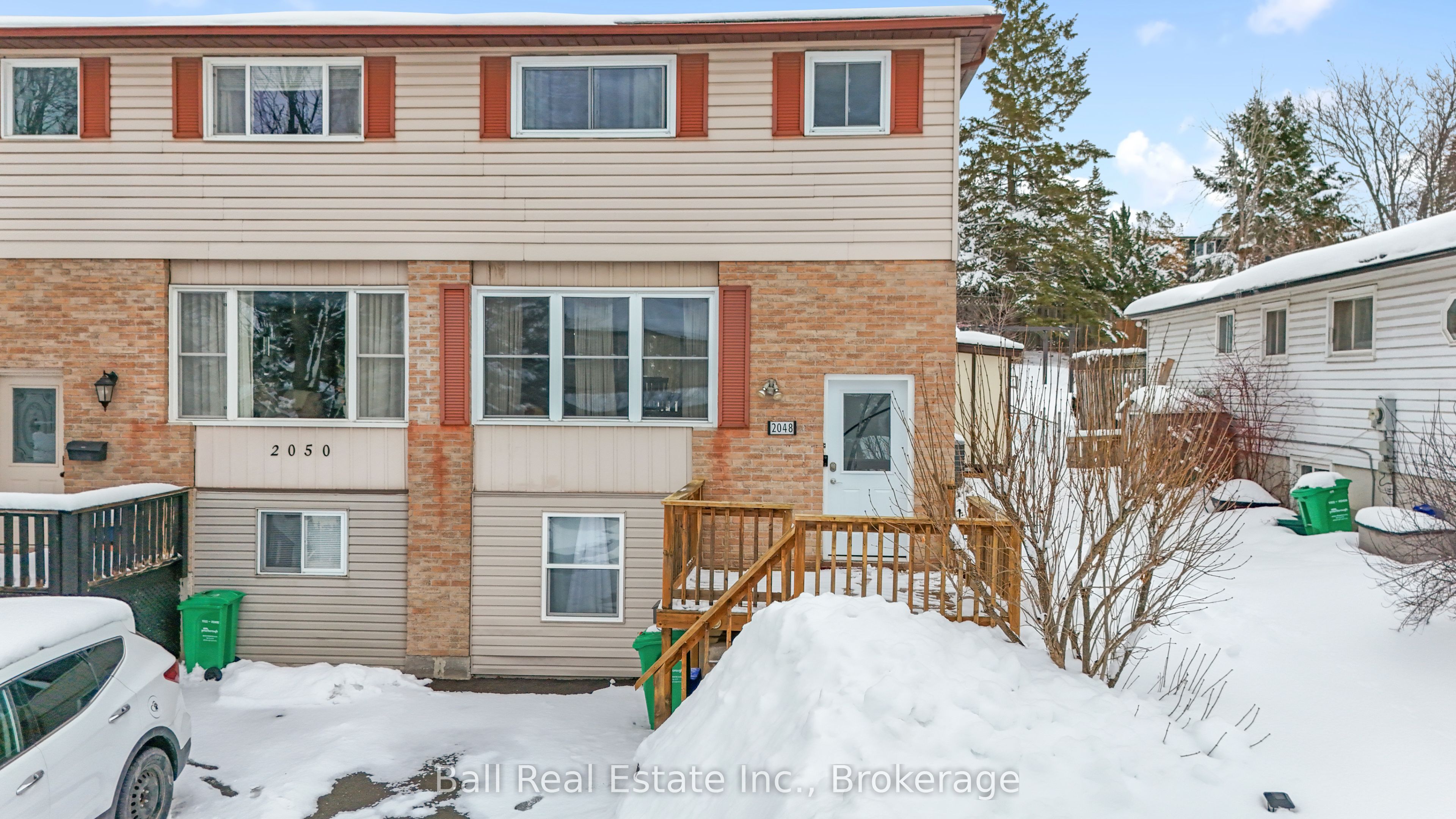 2048 Walker Avenue, Peterborough, ON K9L 1S1 photo 2