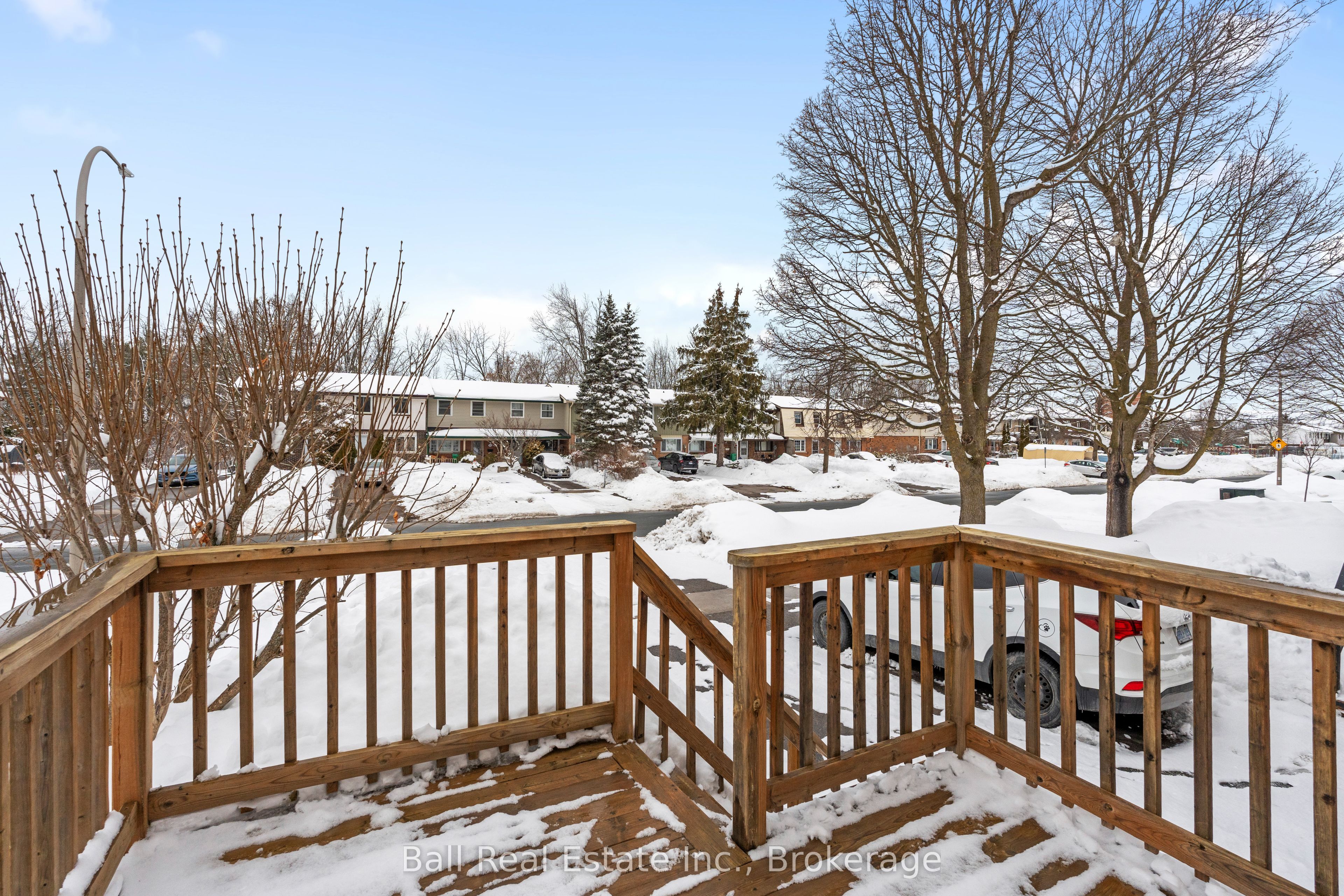 2048 Walker Avenue, Peterborough, ON K9L 1S1 photo 4