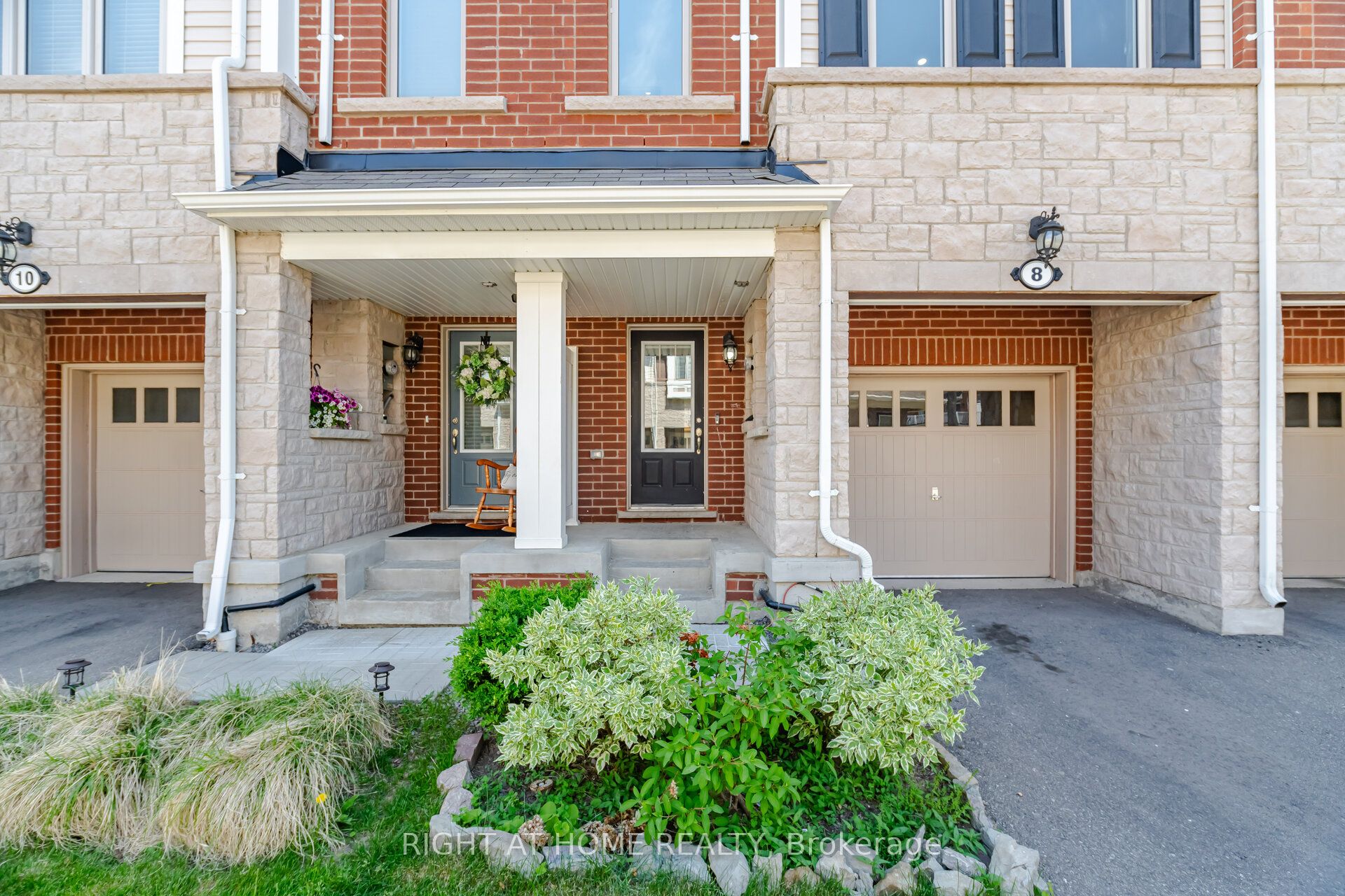 8 Rapids Lane, Hamilton, ON L8K 0A3 photo 2