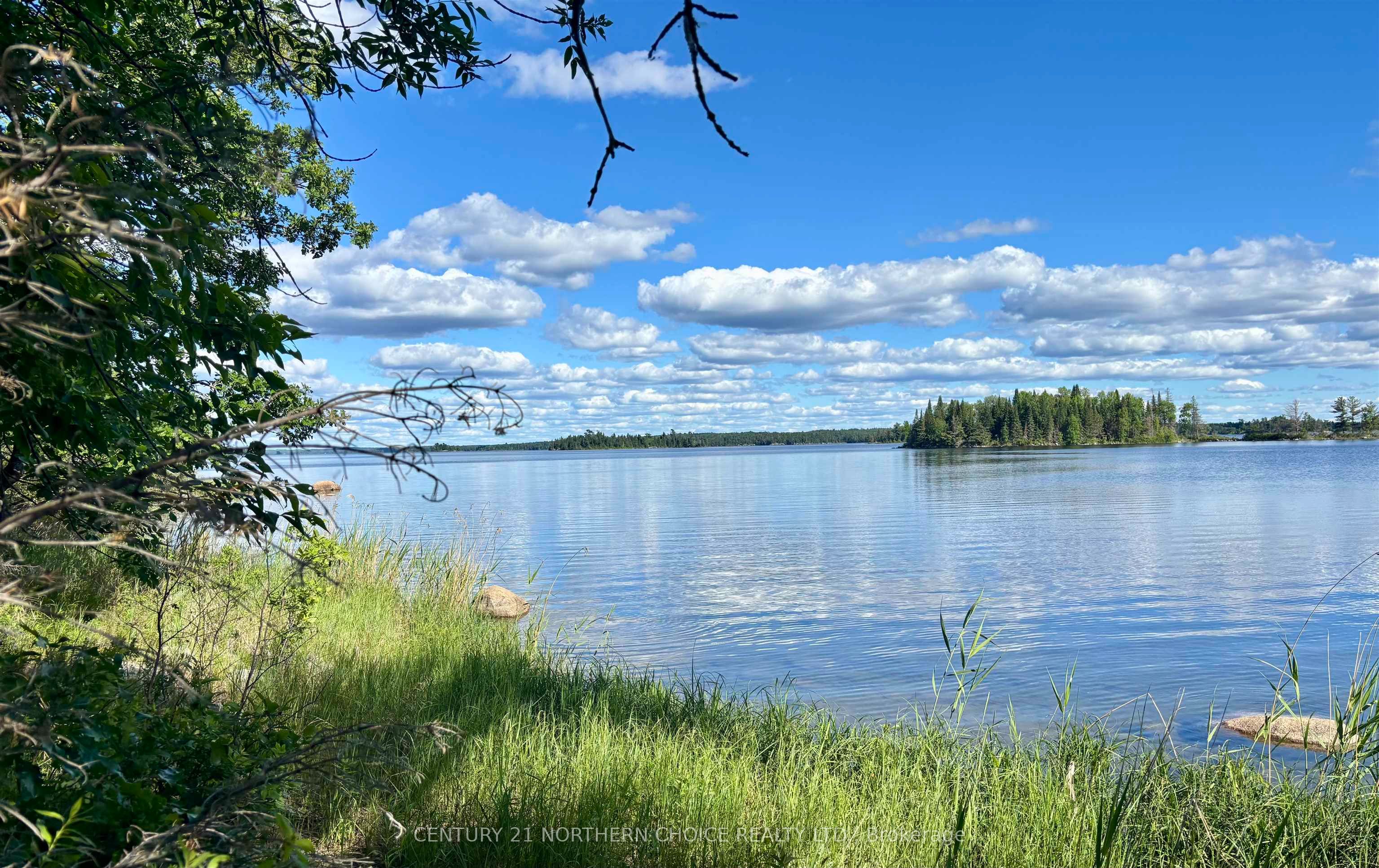 19 Castlerock Island, Kenora Remote Area, ON P0X 1H0