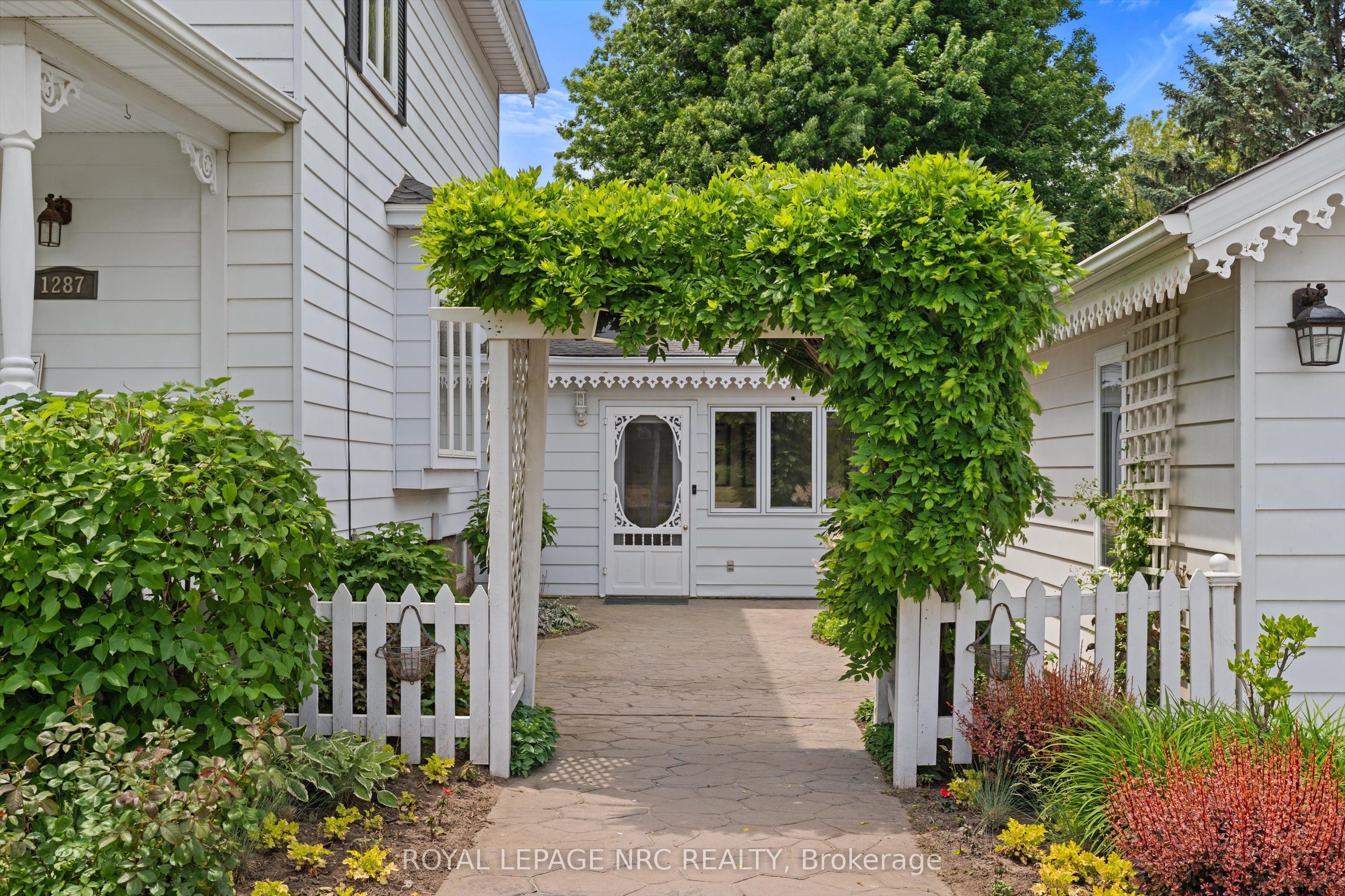 1287 Third St Louth, St. Catharines, ON L2R 6P9 photo 5