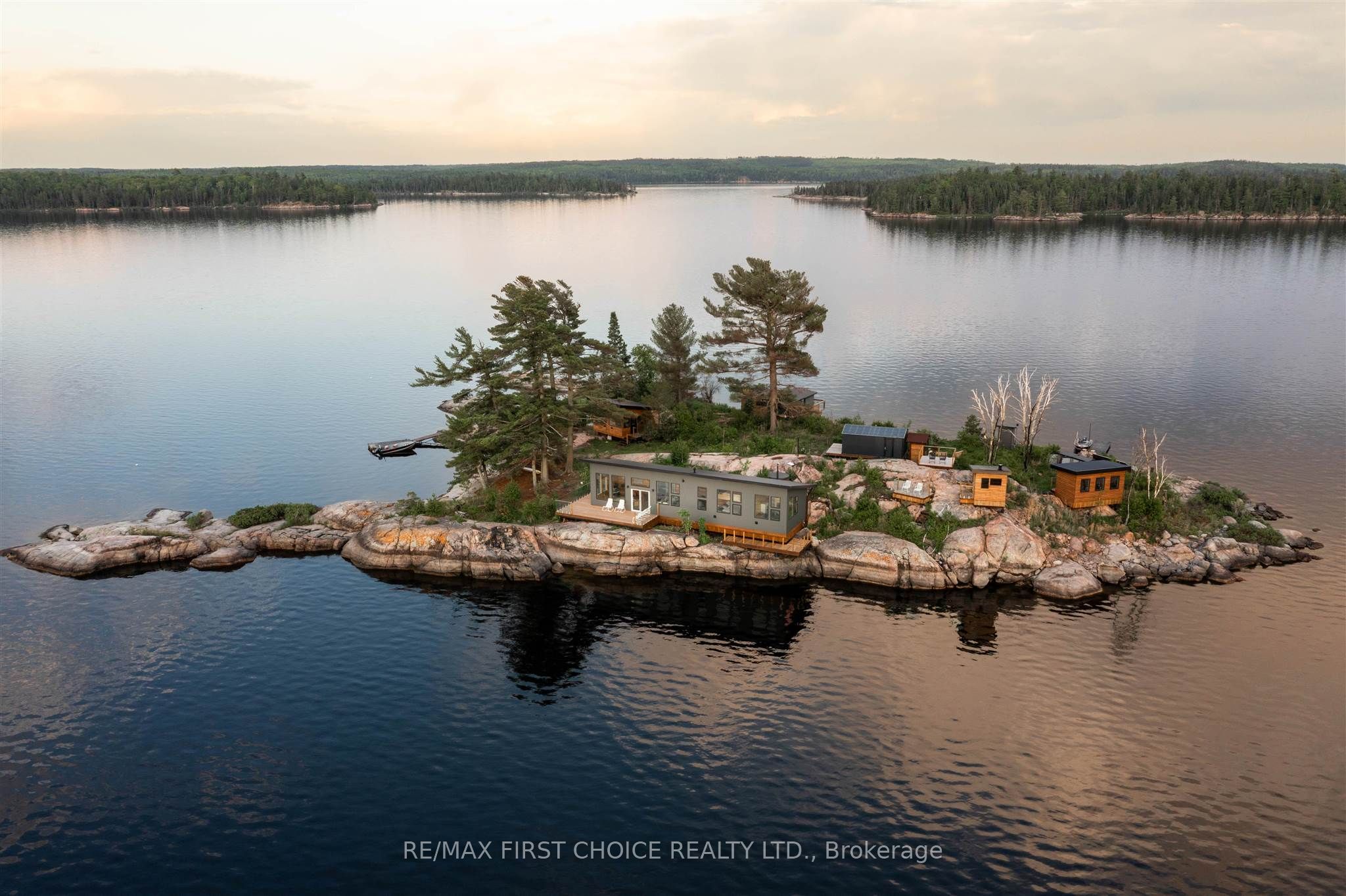 Island S900 Little Sand Lake, Kenora Remote Area, ON P0X 1J0