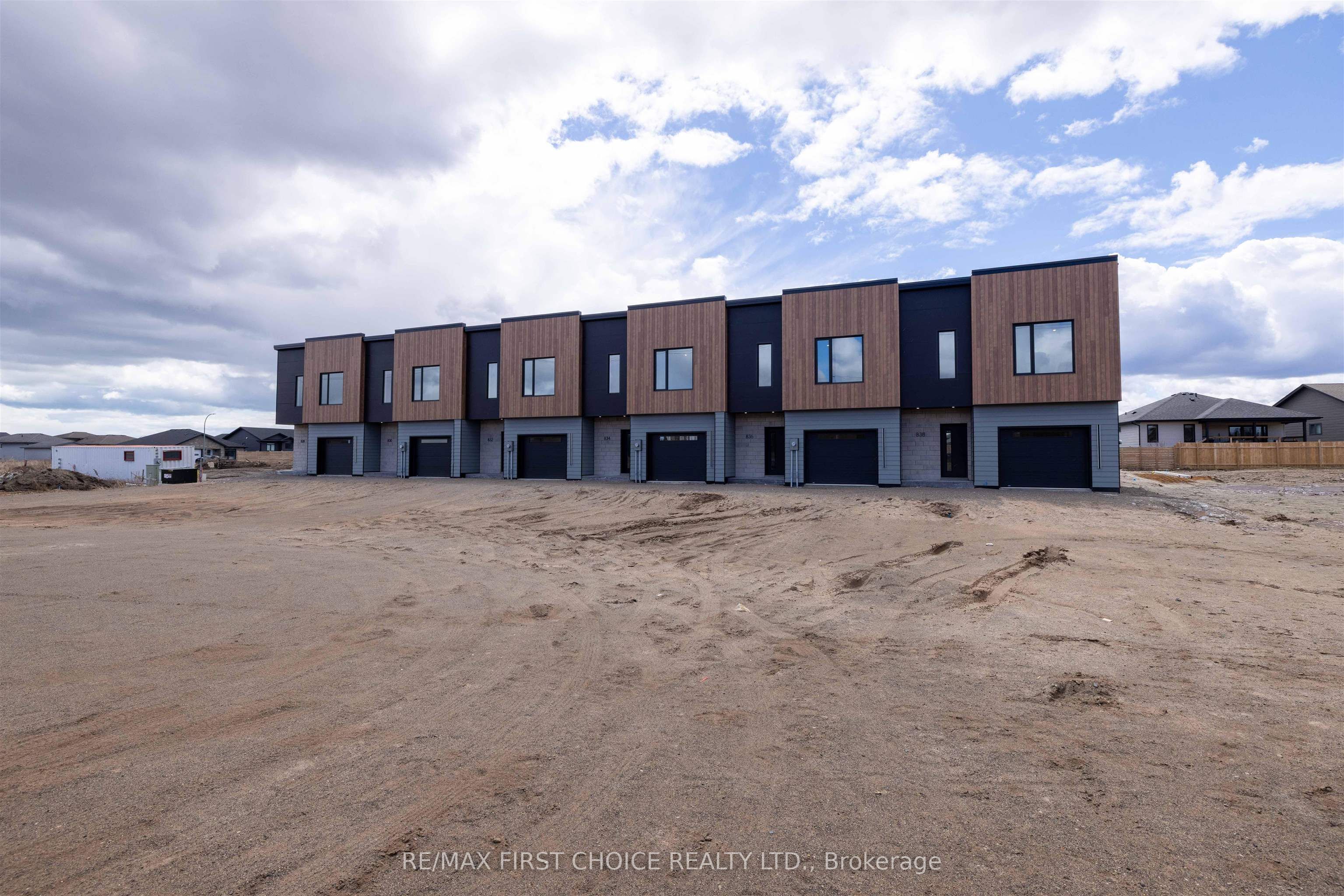 836 Weiler Boulevard, Thunder Bay, ON P7C 0A7 photo 3