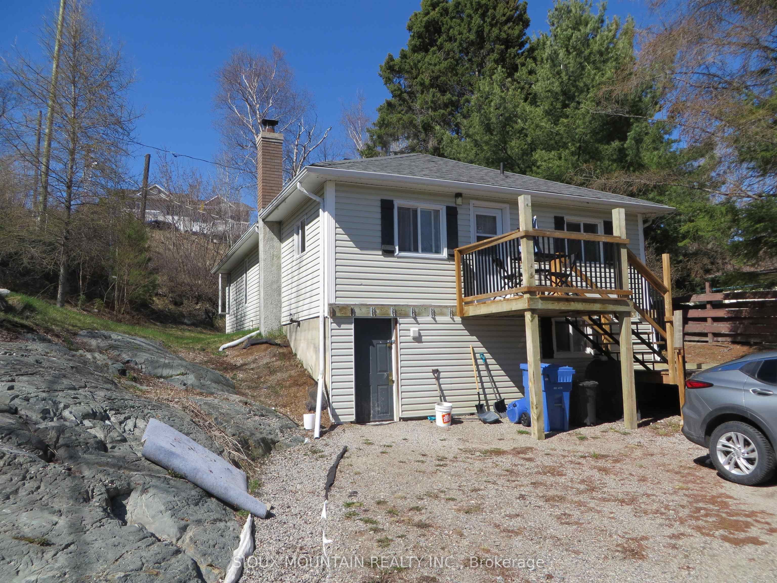 77 Prince Street, Sioux Lookout, ON P8T 1B3