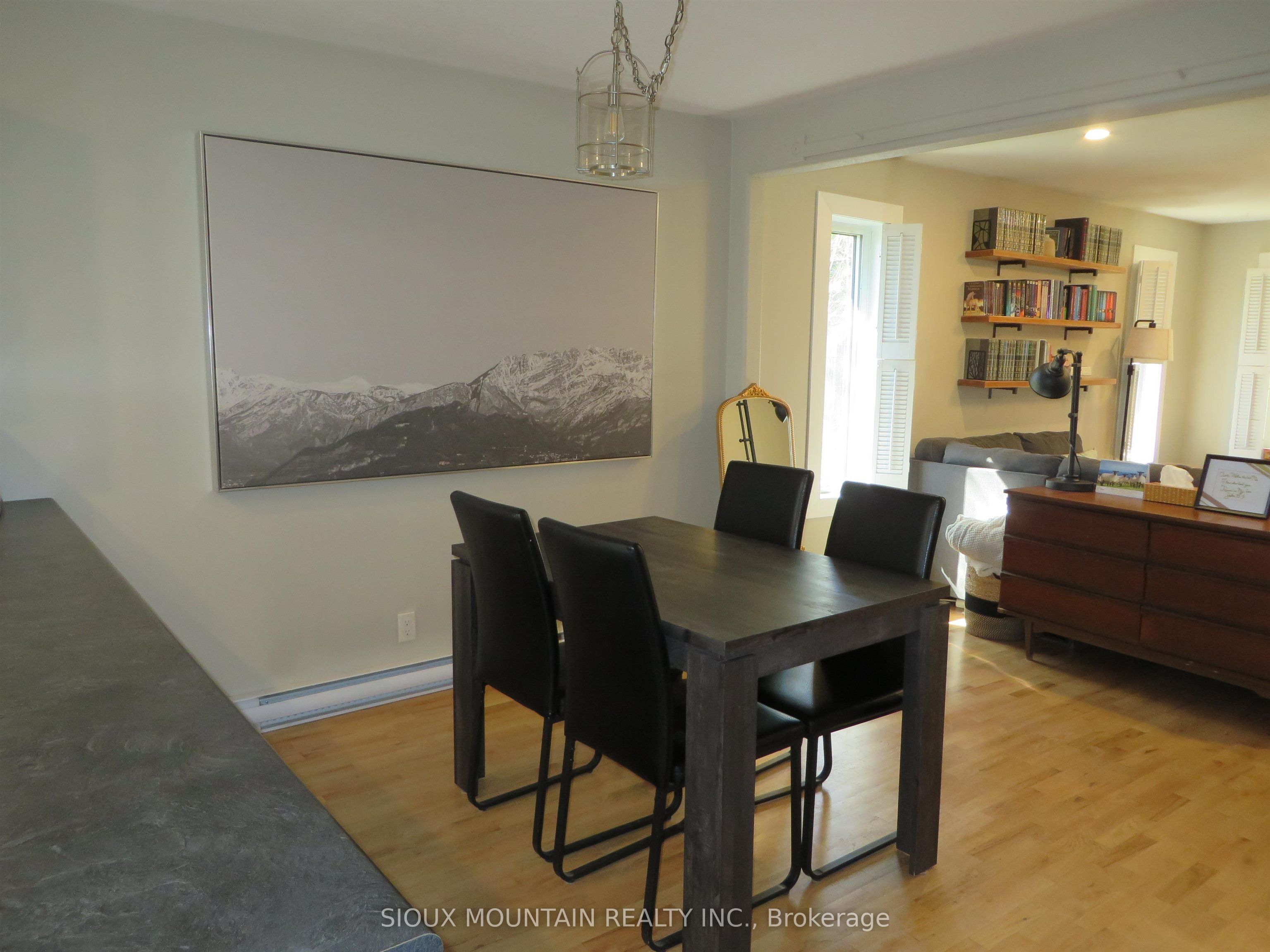 77 Prince Street, Sioux Lookout, ON P8T 1B3 photo 3