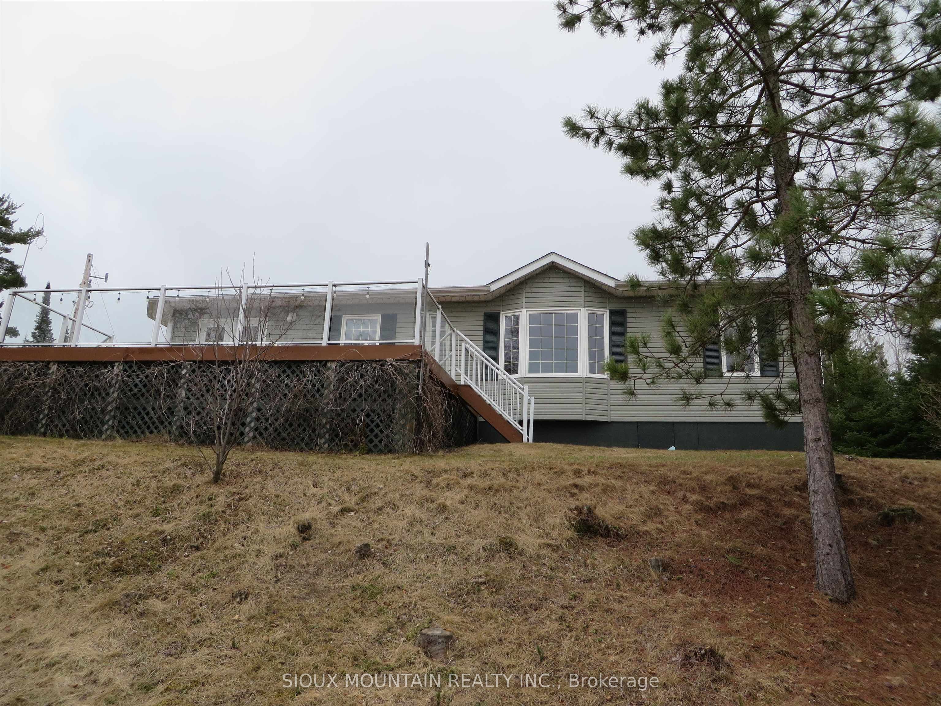 1840 South Shore Dr, Sioux Lookout, ON P8T 0A7