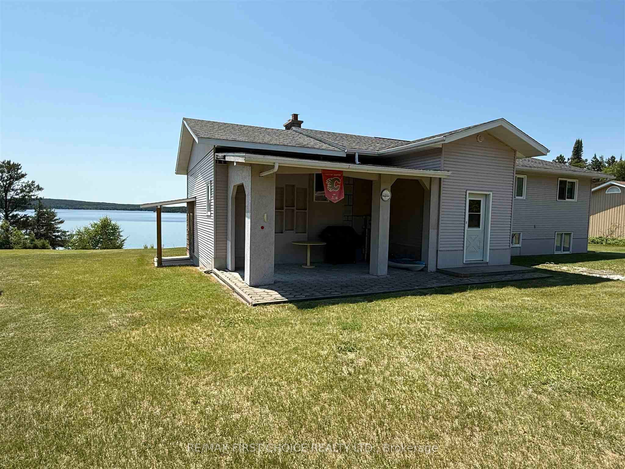74 Barr's Road, Cochrane, Unorganized, North Part, ON P0V 2V0