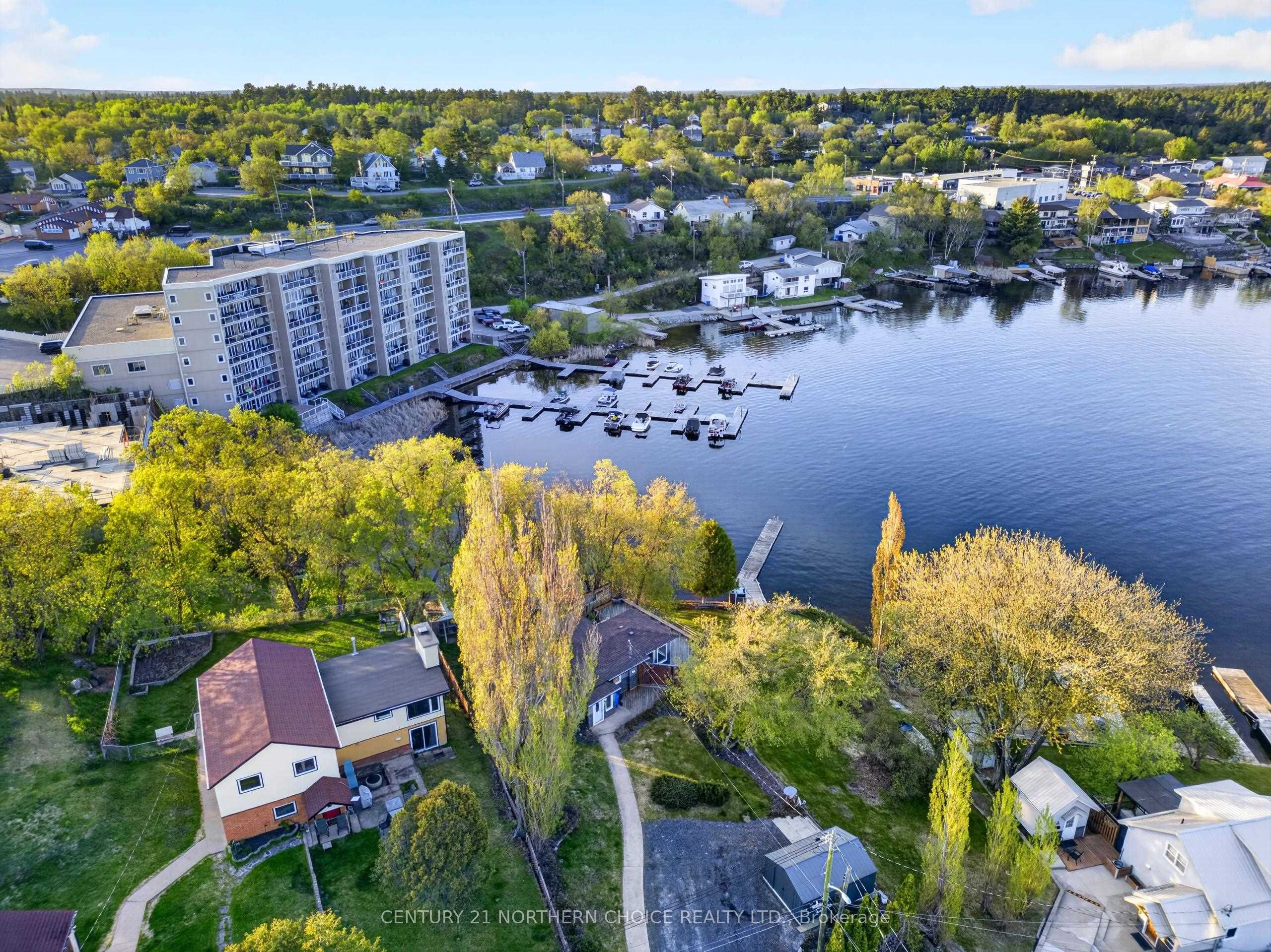 8 Minnesota Street, Kenora, ON P9N 3P2 photo 3