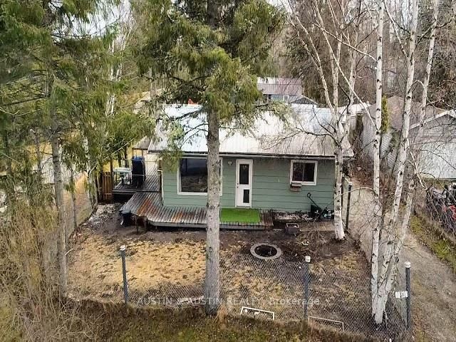 33 Victoria Street N, Kenora Remote Area, ON P0V 2W0