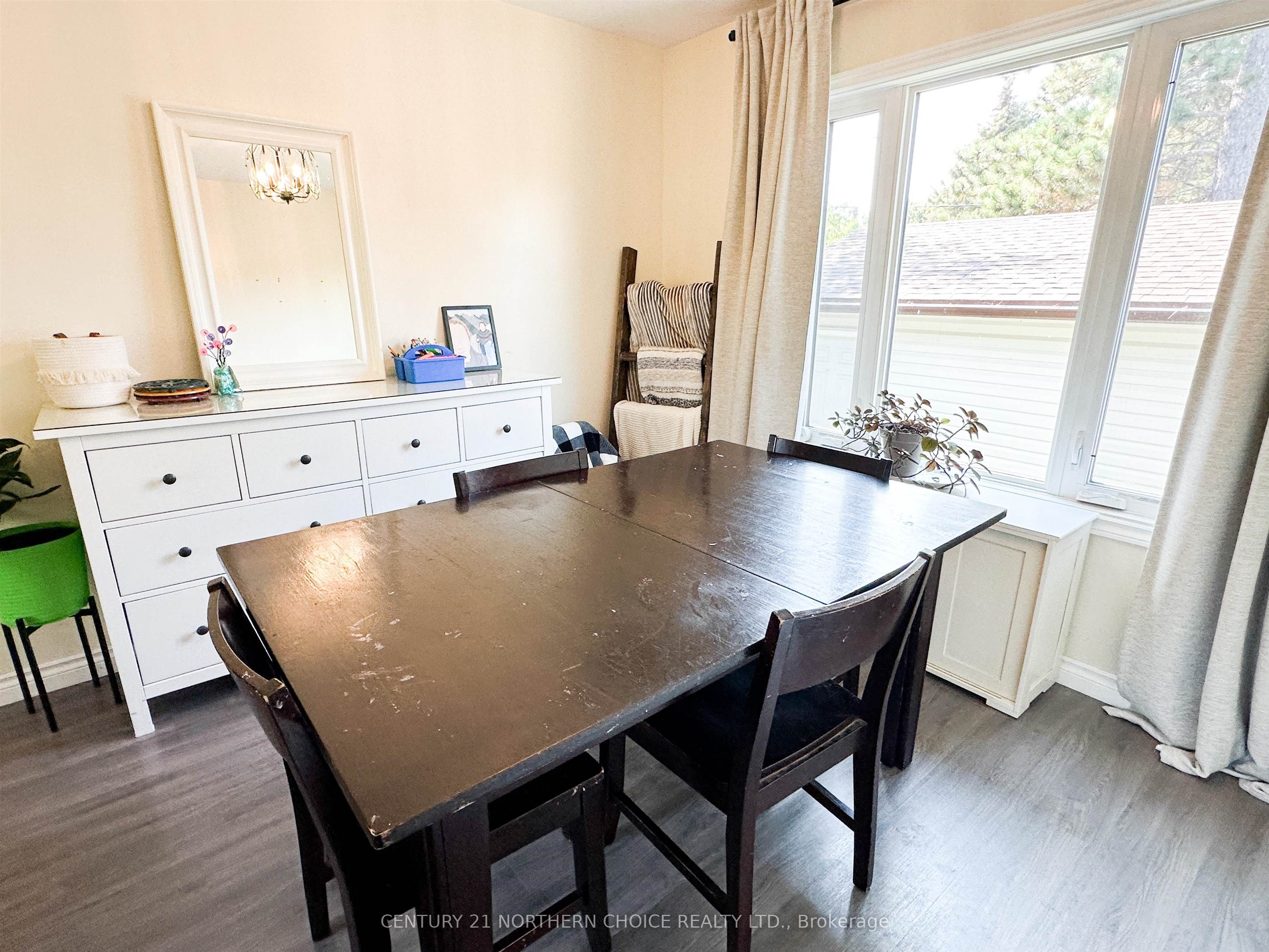 11 Pugsley Street, Red Lake, ON P0V 2M0 photo 5