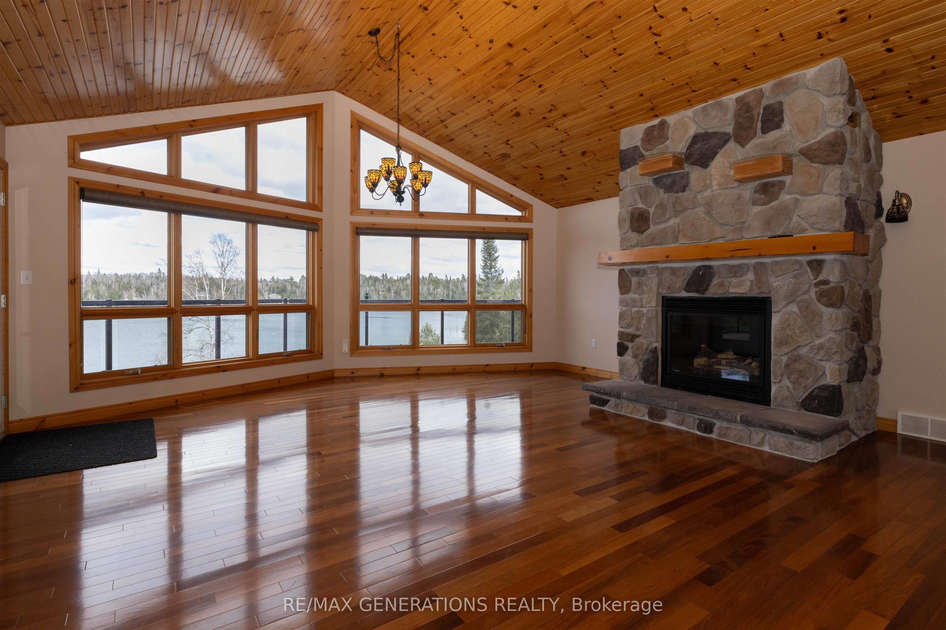 477 Highway 586, Thunder Bay Remote Area, ON P0T 2T0 photo 4