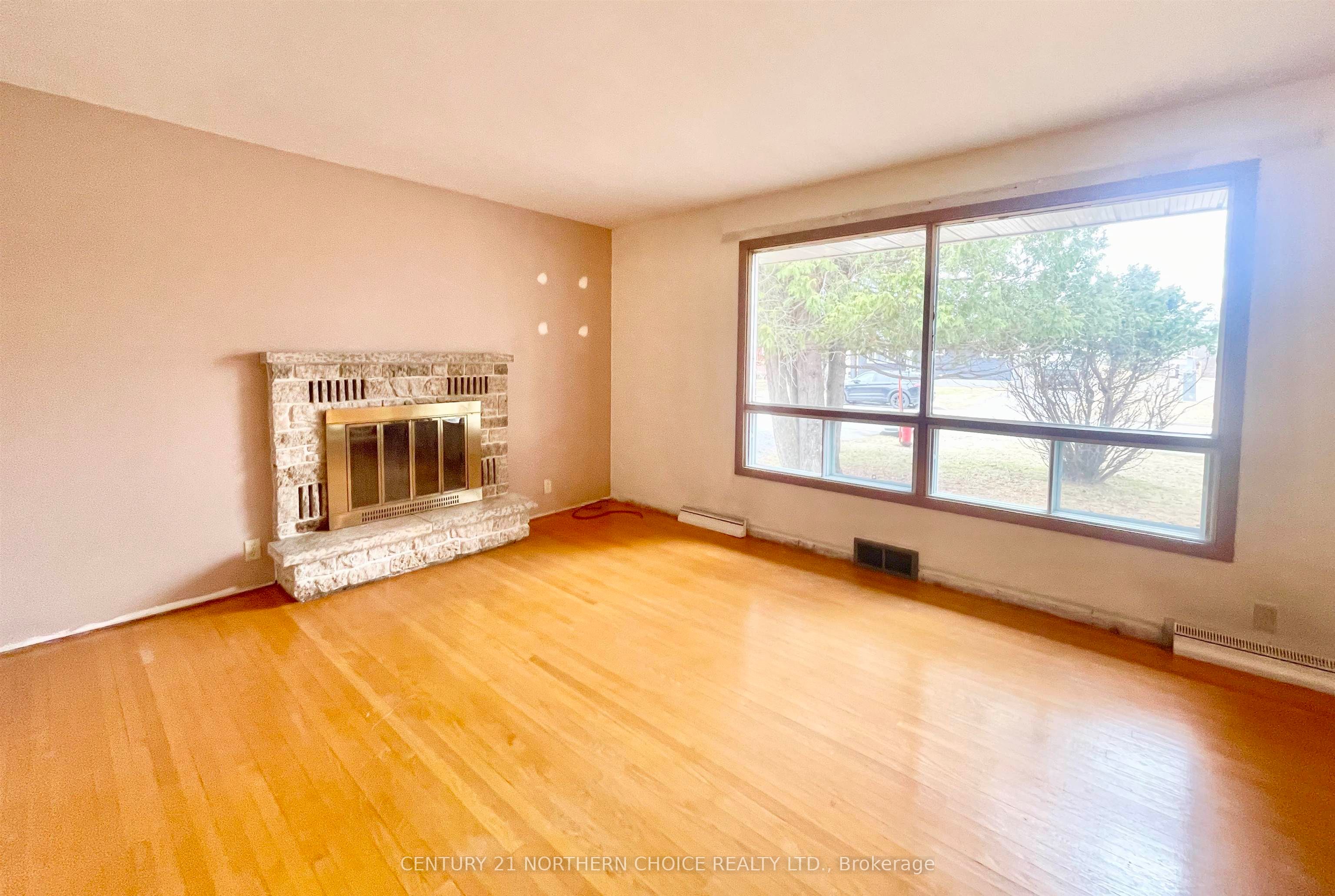 45 Dingwall Parkway, Dryden, ON P8N 1T5 photo 3