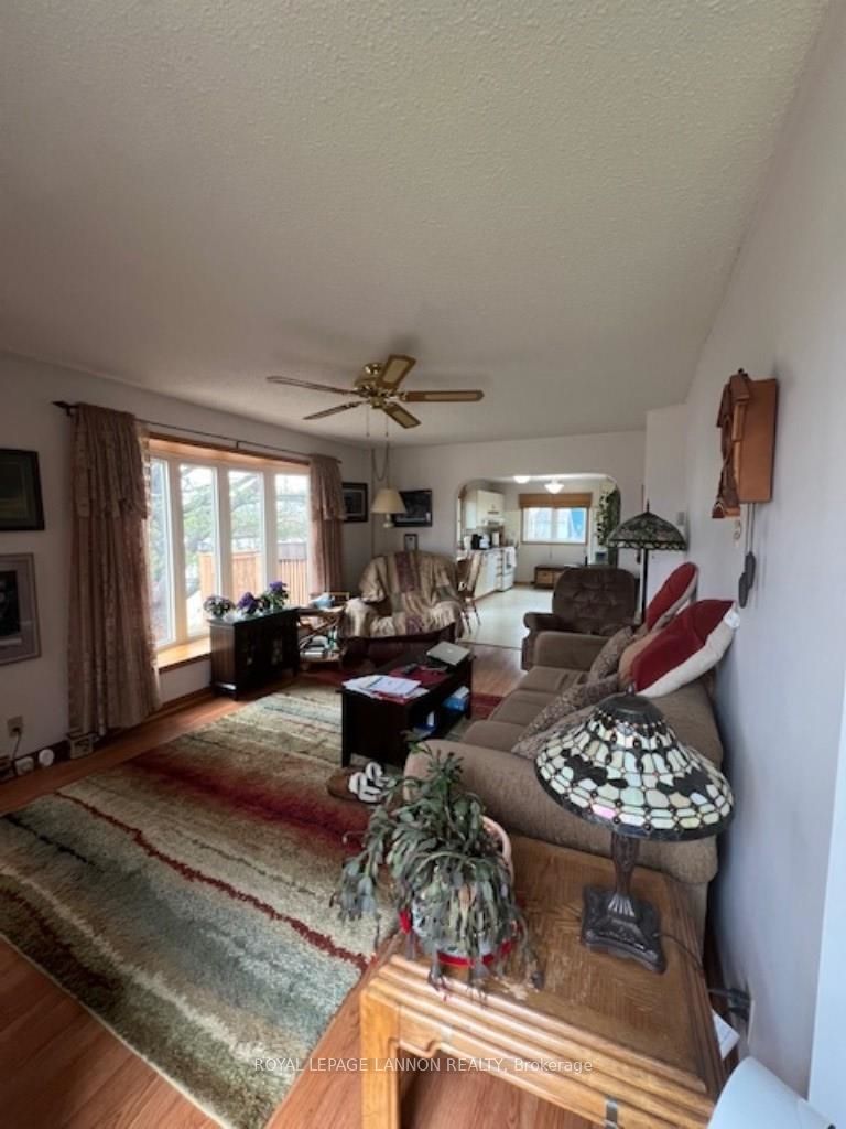 1 Fifth Avenue South, Sioux Lookout, ON P8T 1E5 photo 5
