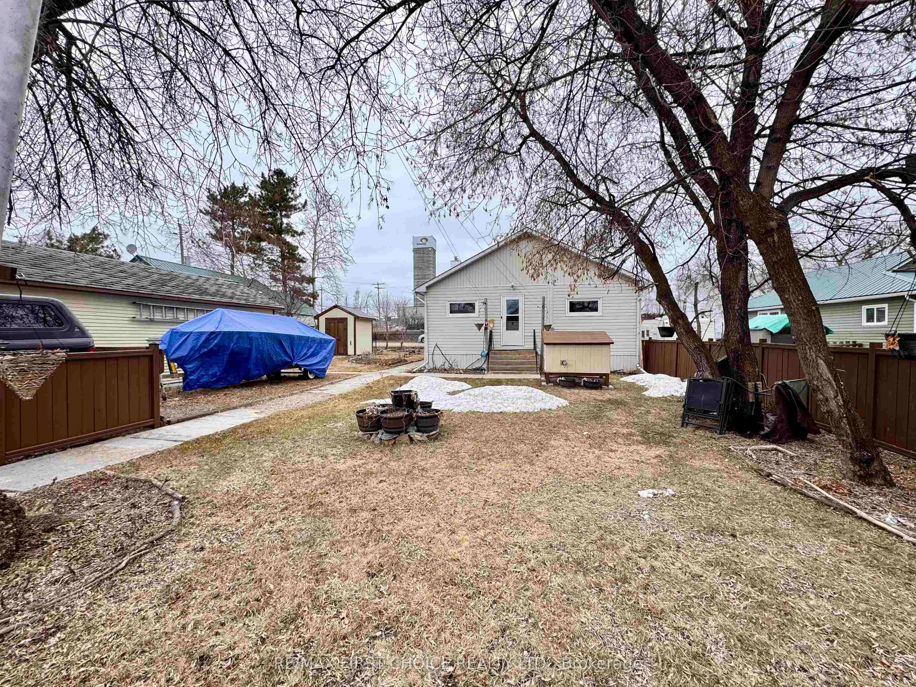 28 William Street, Red Lake, ON P0V 1L0