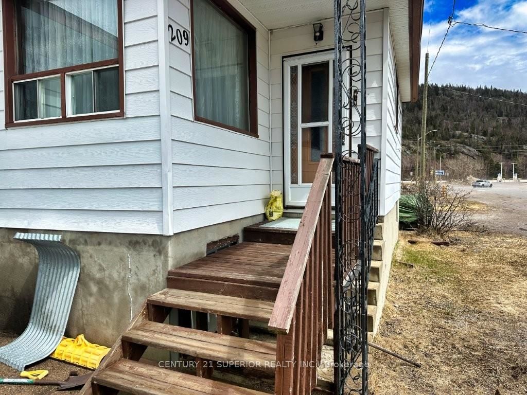 209 Walker Street, Schreiber, ON P0T 2S0 photo 4