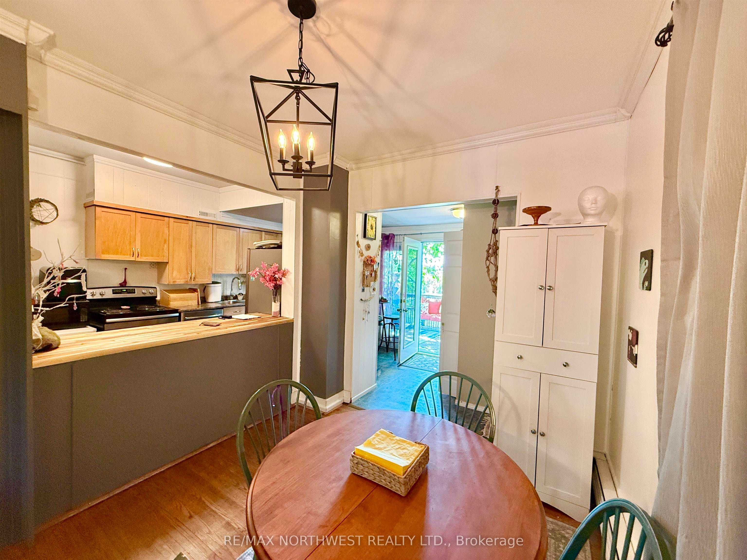 433 Third Street S, Kenora, ON P9N 1J2 photo 4