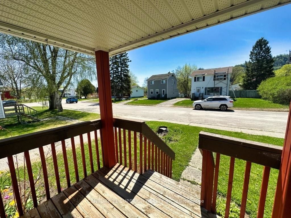 25 Timmins Street, Red Rock, ON P0T 2P0 photo 2