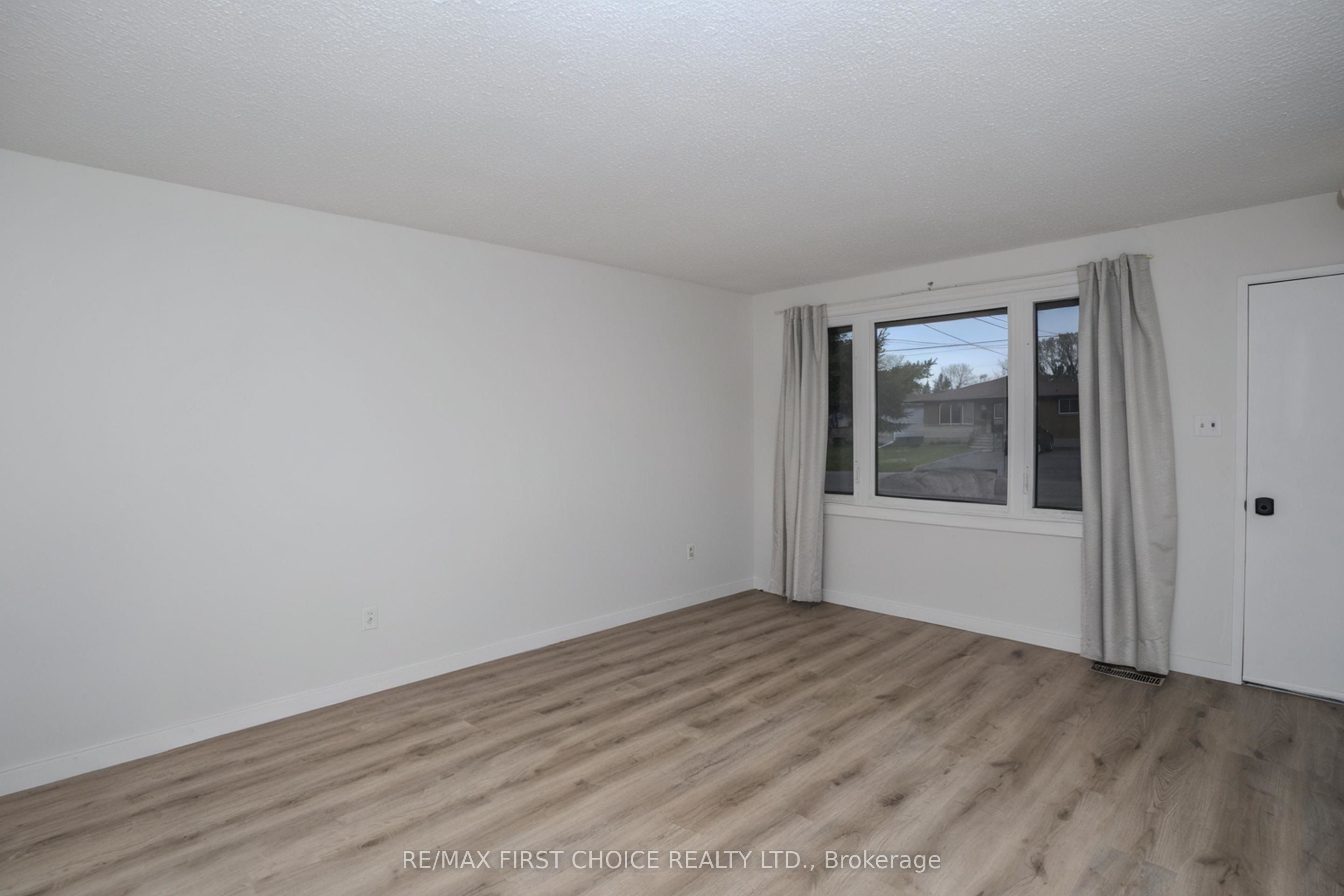 435 Dublin Avenue, Thunder Bay, ON P7B 5A1 photo 5