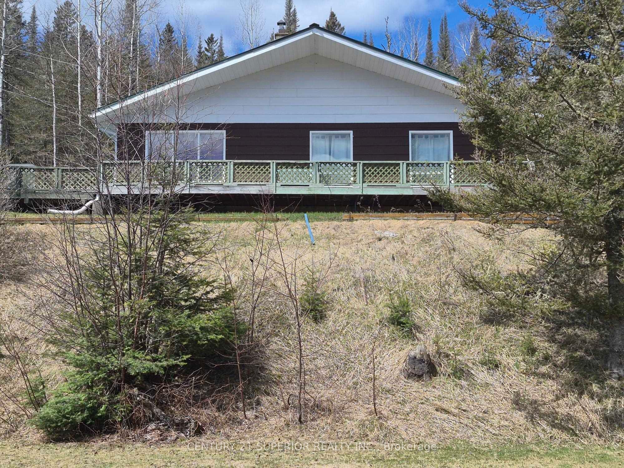 8 Jackfish Lake Road N, Thunder Bay Remote Area, ON P0T 2W0 photo 2