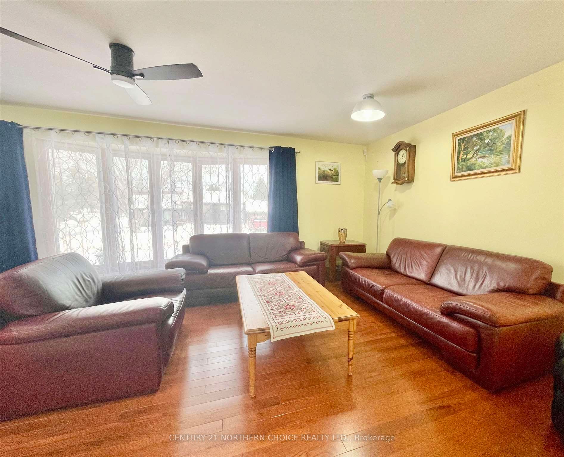 228 Taylor Street, Dryden, ON P8N 1M6 photo 3