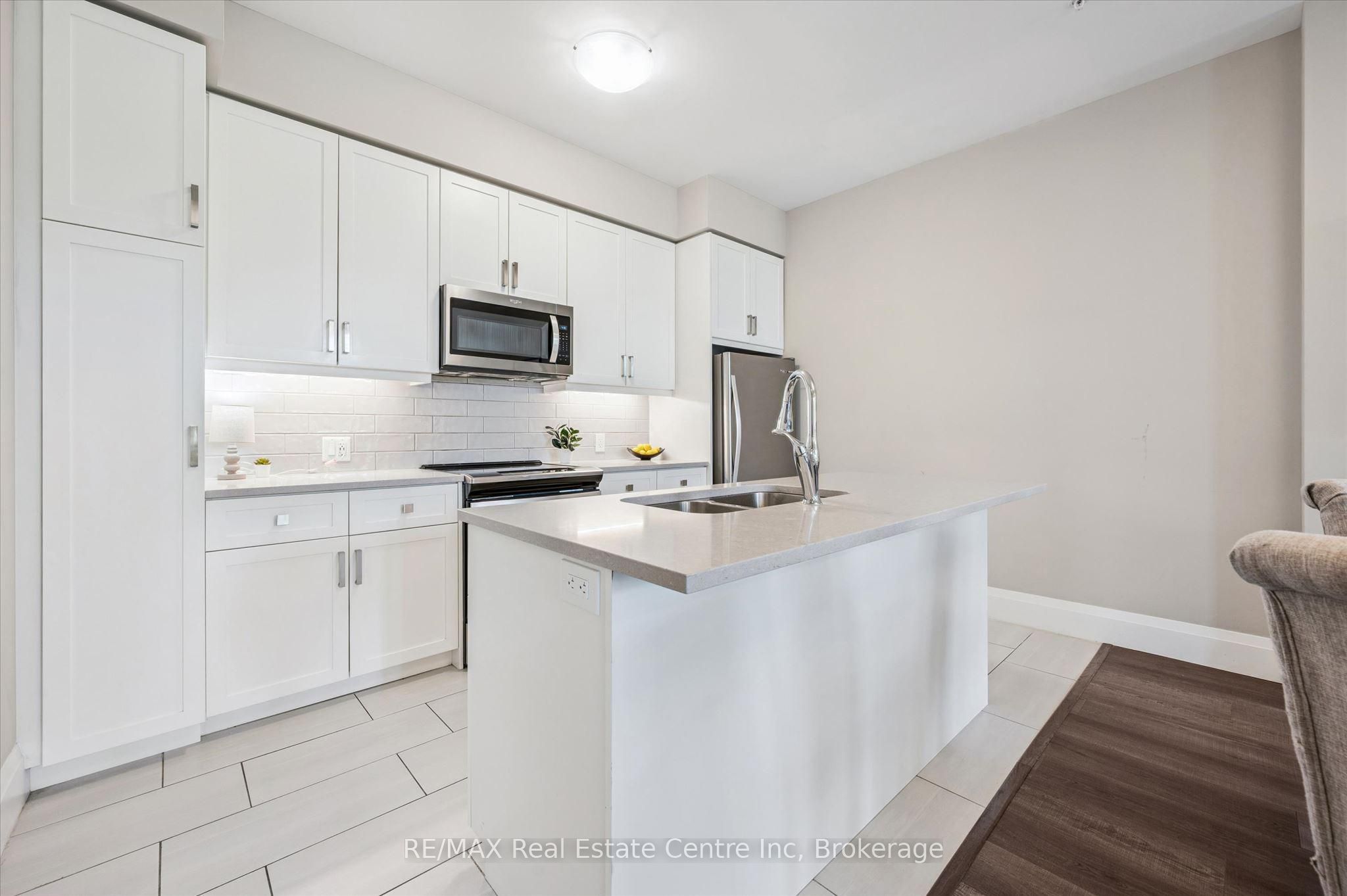 73 ARTHUR Street S 103, Guelph, ON N1E 0S6 photo 4