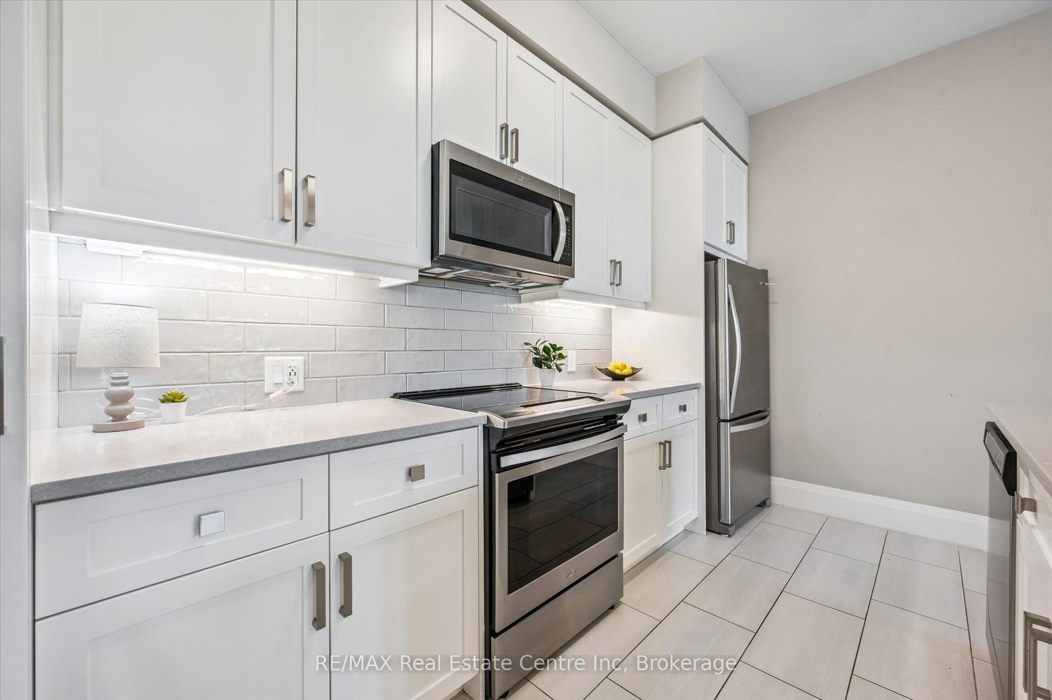 73 ARTHUR Street S 103, Guelph, ON N1E 0S6 photo 5