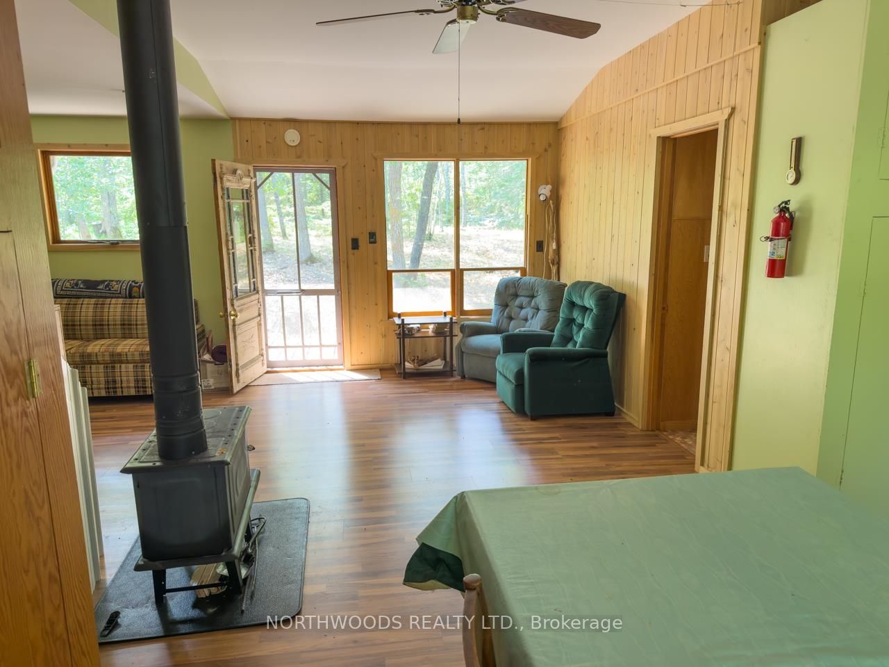 40 Ottilie Road, Lake of the Woods, ON P0W 1J0 photo 5