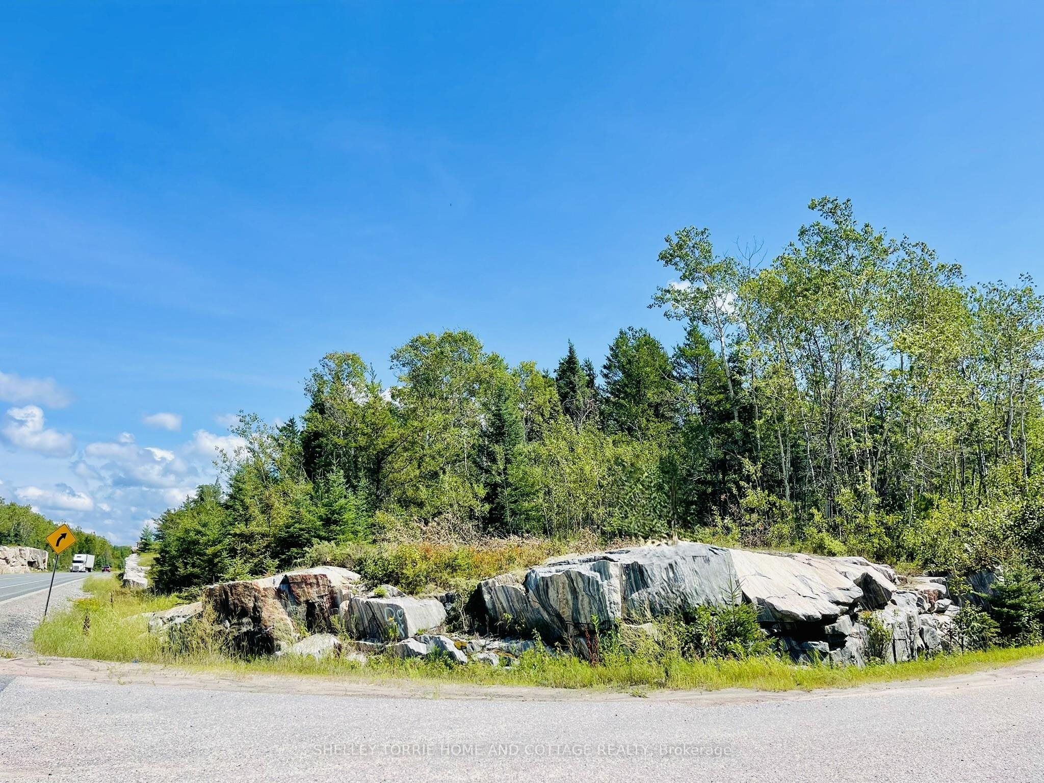 Villeneuve Road SE, Kenora, ON P9N 0B9 photo 5