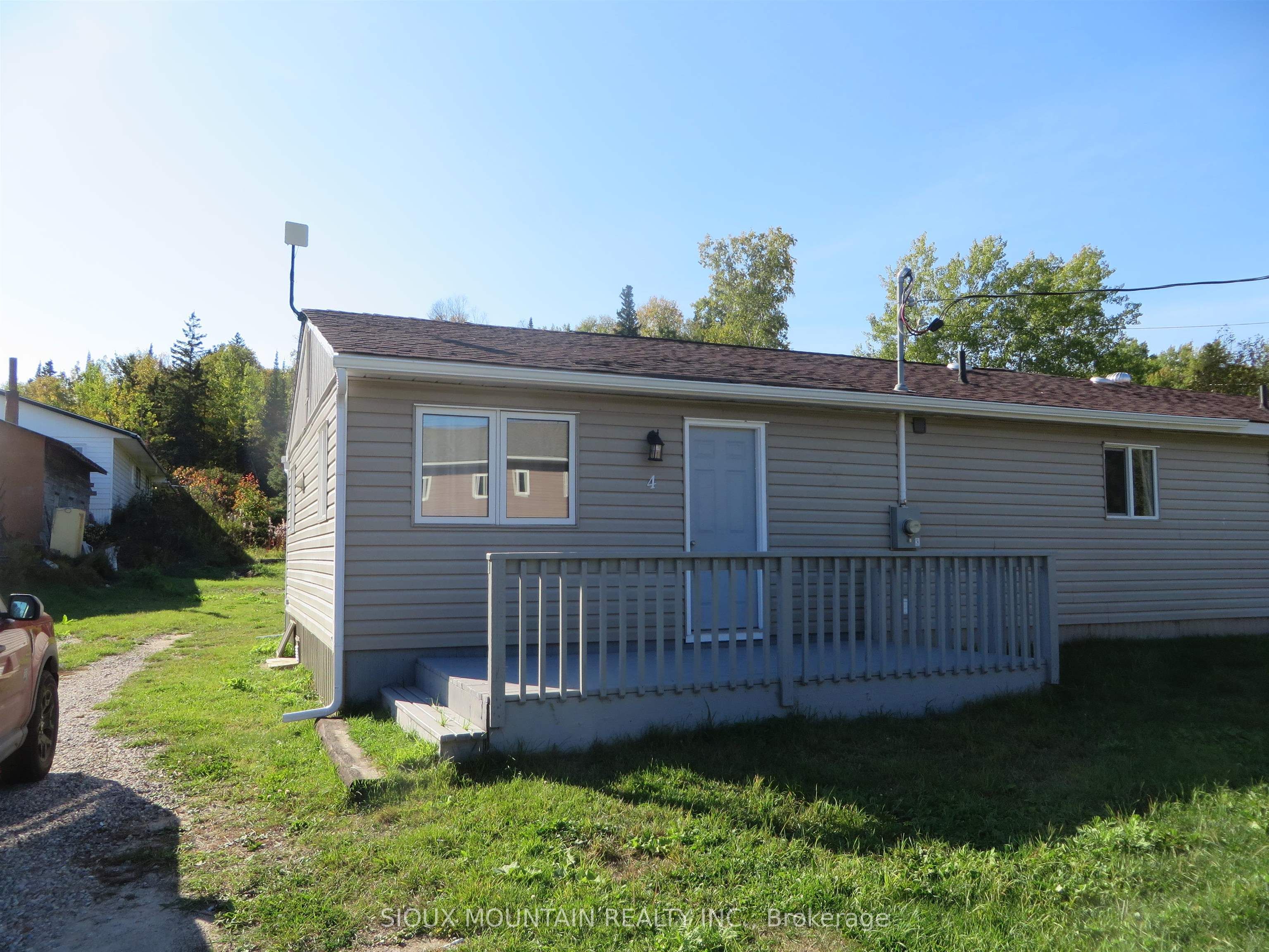 4 First Ave, Sioux Lookout, ON P0V 1X0