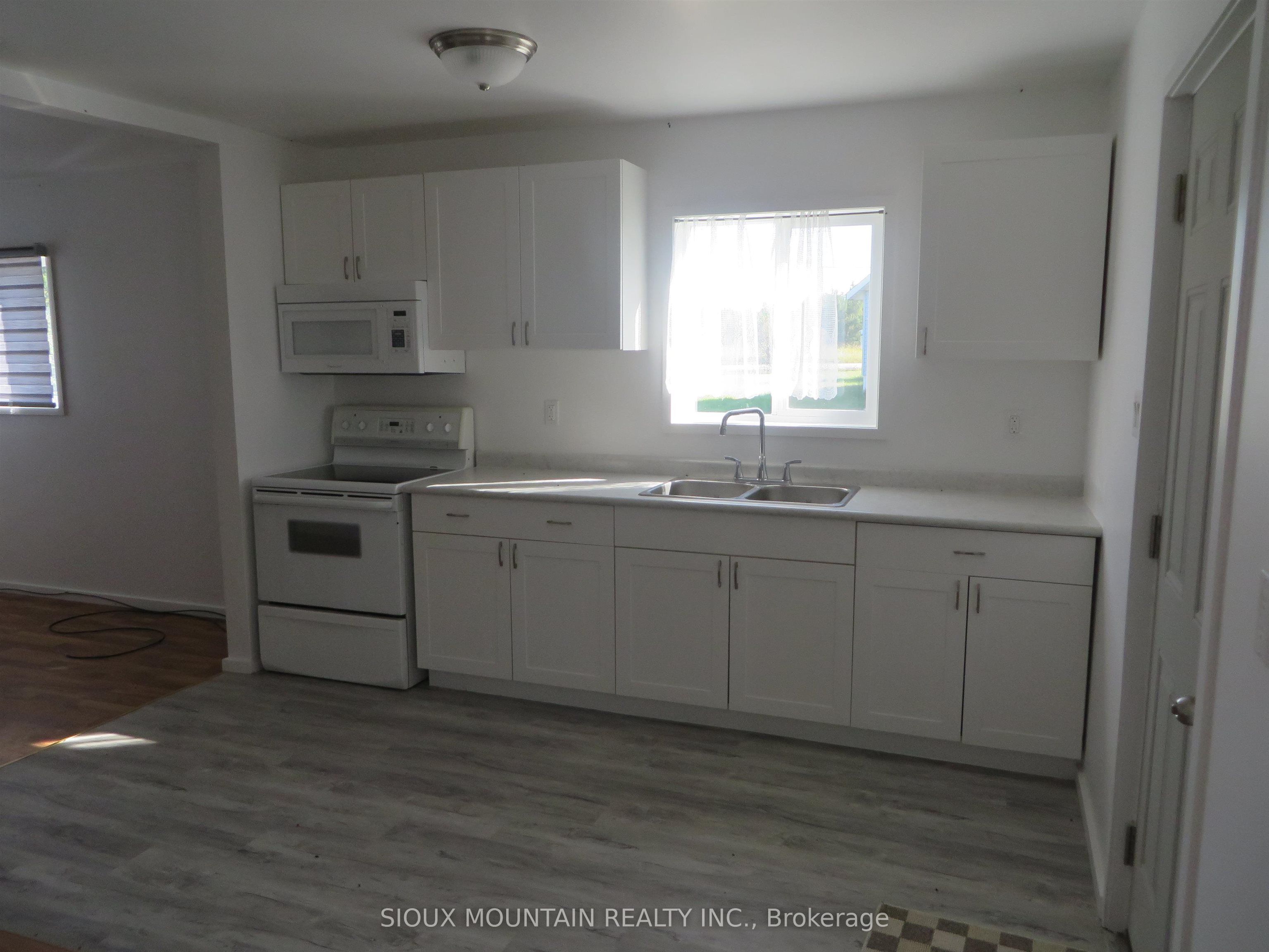 4 First Ave, Sioux Lookout, ON P0V 1X0 photo 4