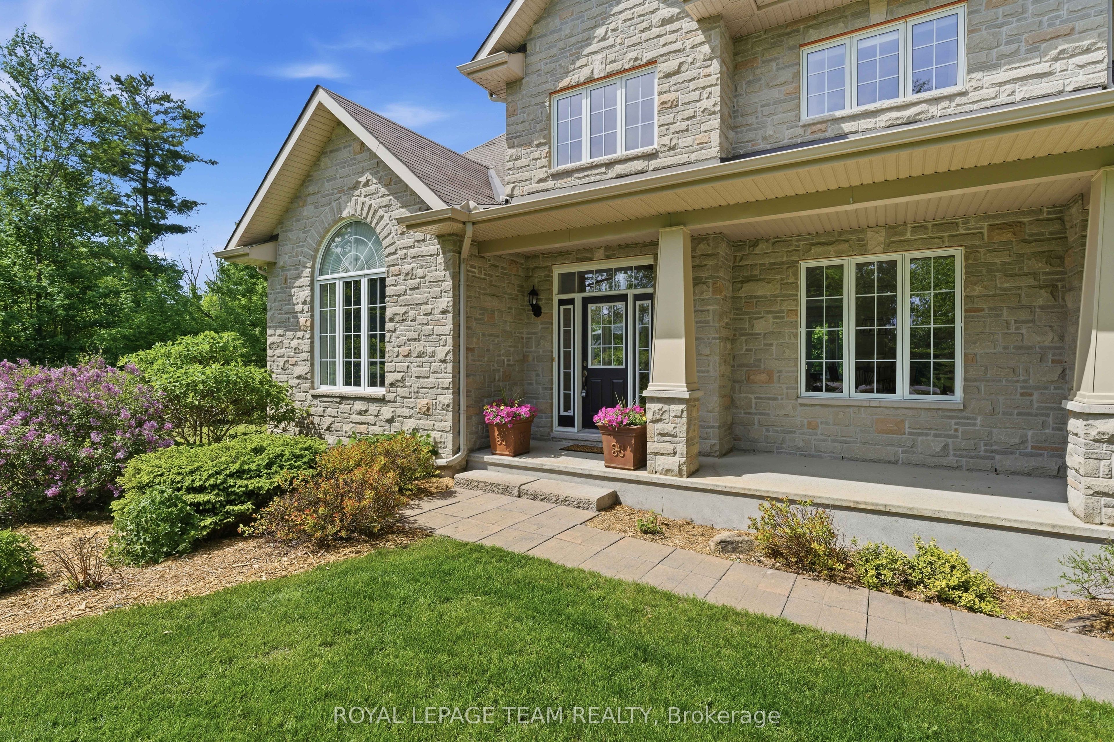 234 Cyd Street, Carp - Huntley Ward, ON K0A 1L0 photo 2