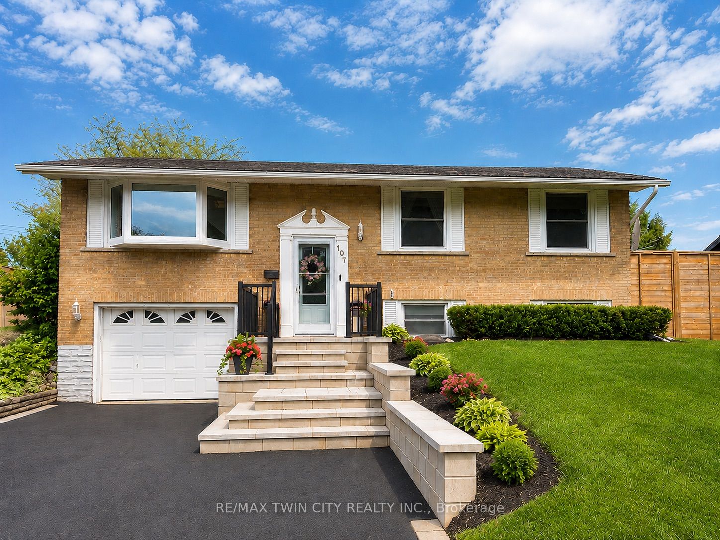 107 Rosslinn Road, Cambridge, ON N1S 3K3 photo 3