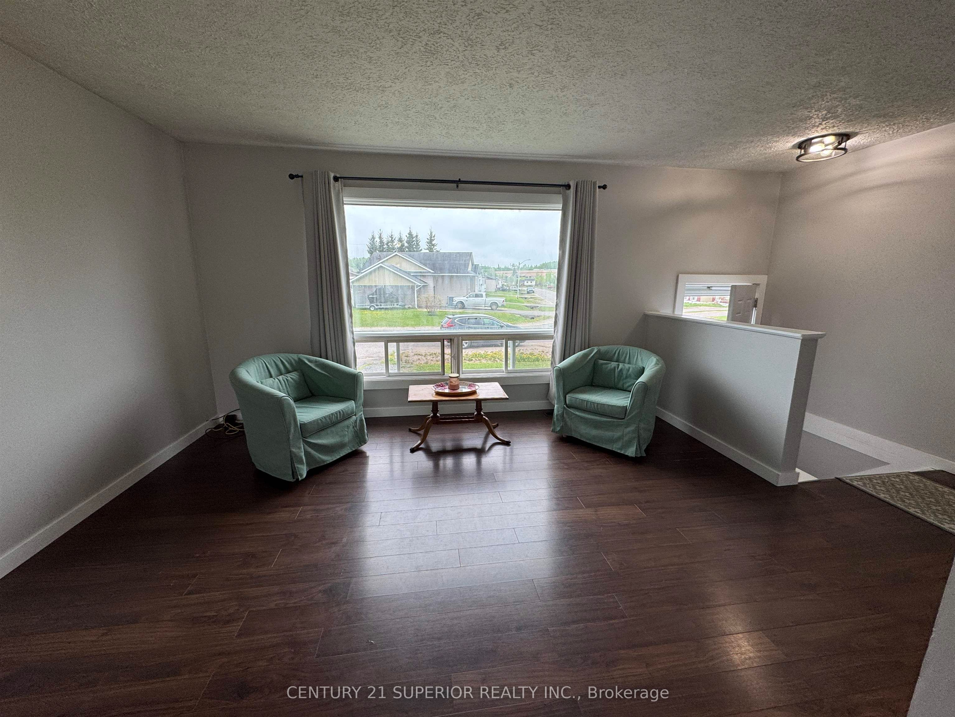 25 Brooks Street, Manitouwadge, ON P0T 2C0 photo 4