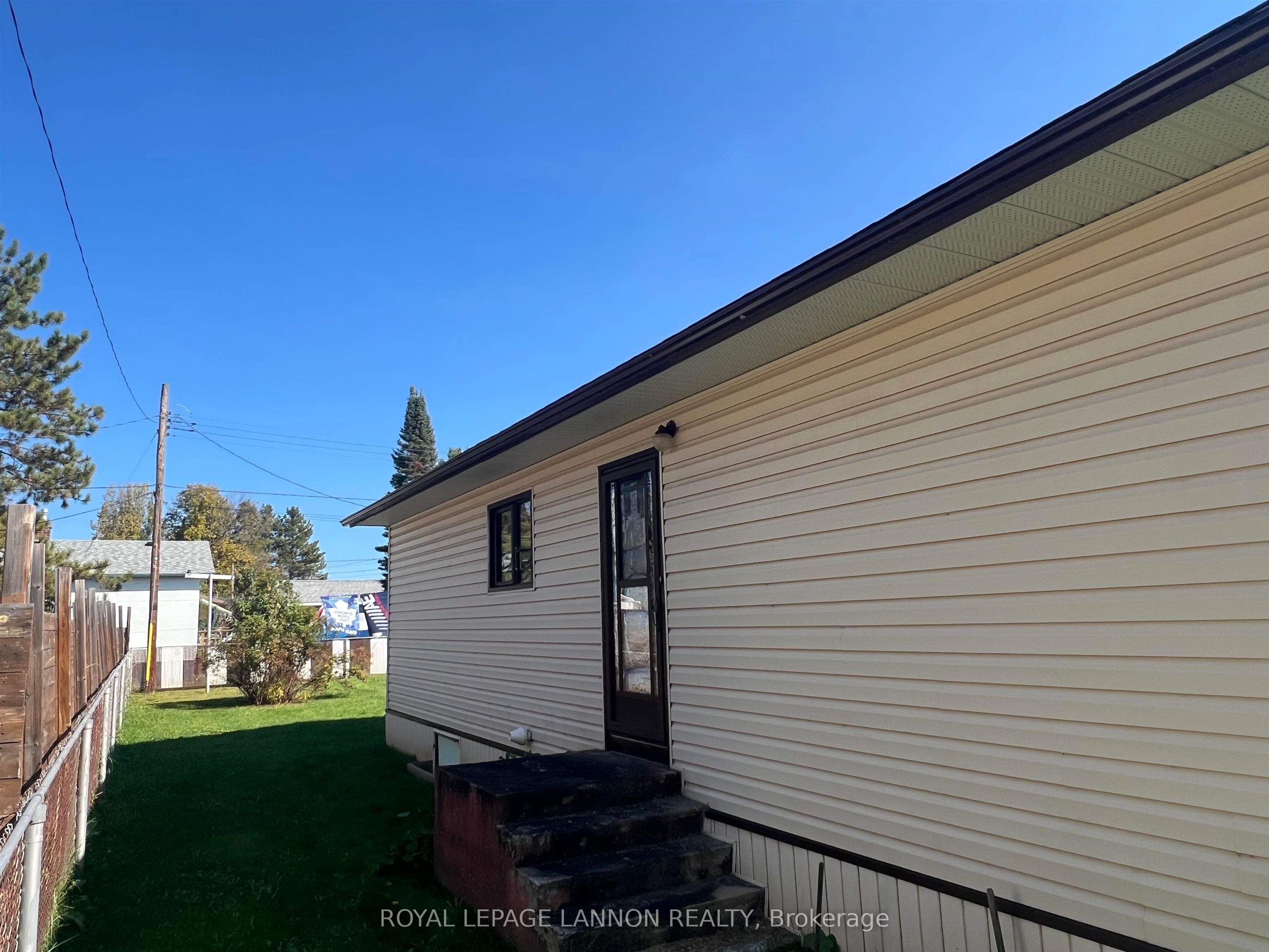 146 Pine Crescent, Atikokan, ON P0T 1C0 photo 5