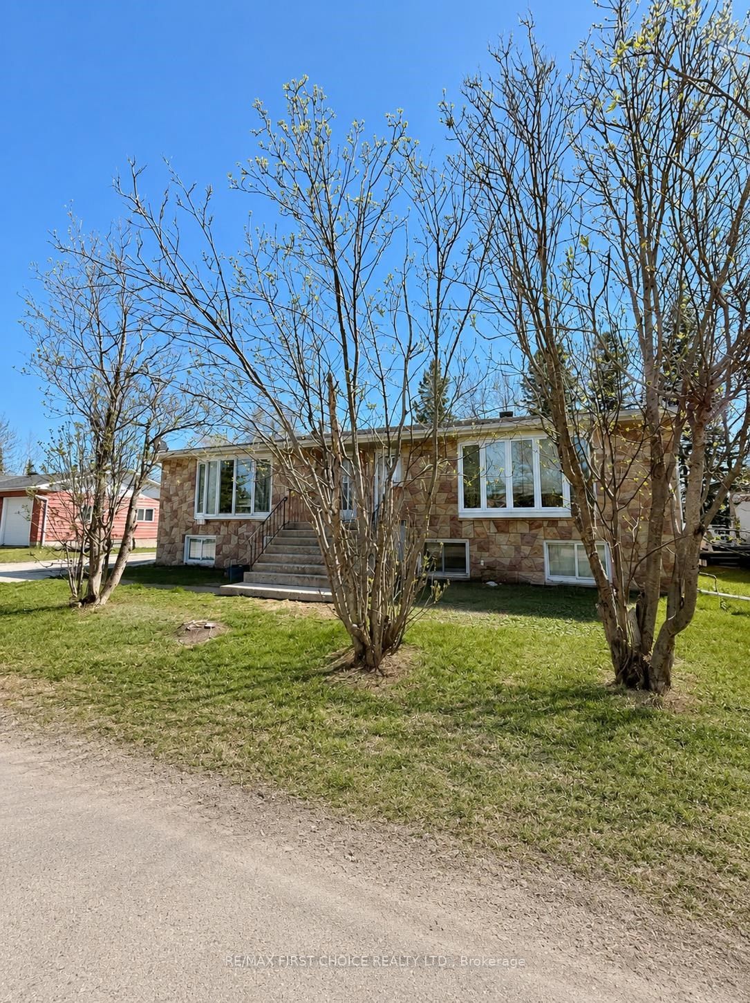 113 Cedar Crescent, Greenstone, ON P0T 2A0 photo 2