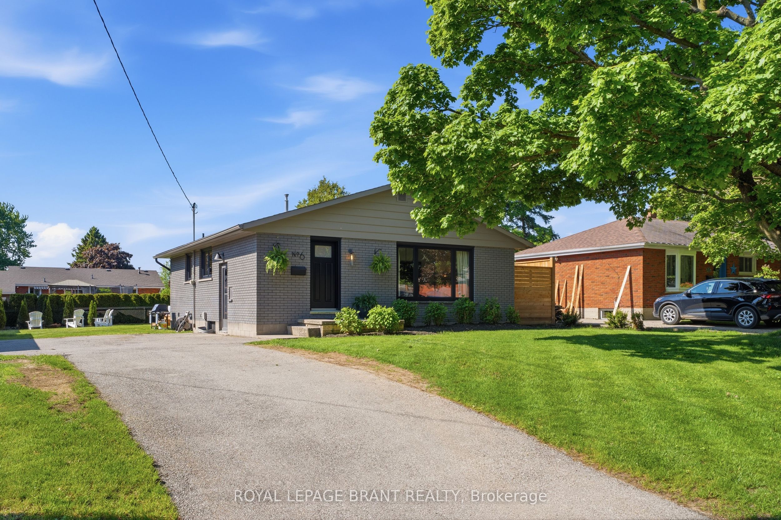 6 Mccammon Street, Brant, ON N3L 1V9