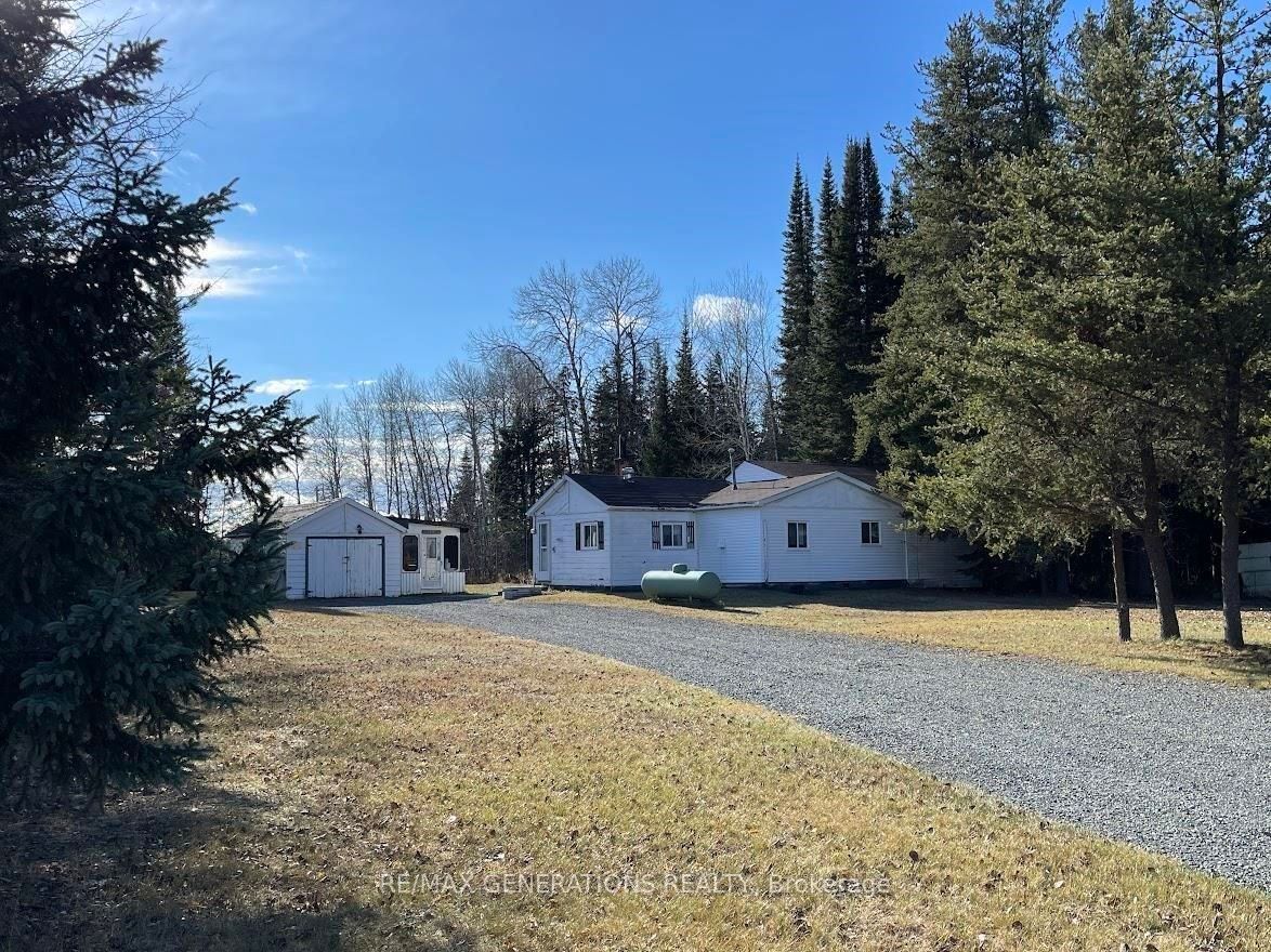 13 1st Street, Thunder Bay Remote Area, ON P0T 2C0