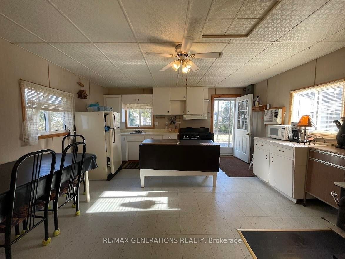 13 1st Street, Thunder Bay Remote Area, ON P0T 2C0 photo 2
