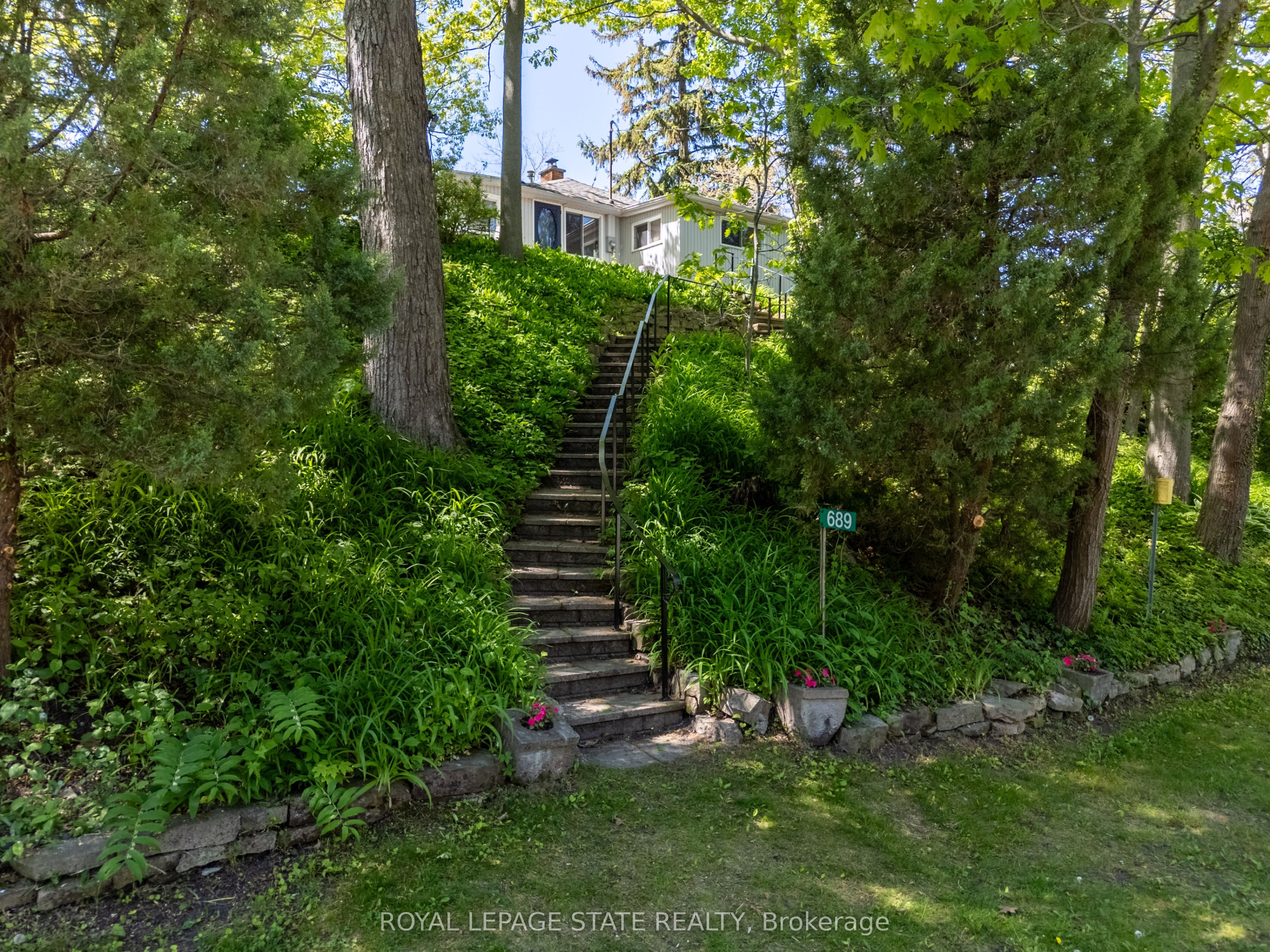 689 Sandy Bay Road, Haldimand, ON N1A 2W6 photo 3