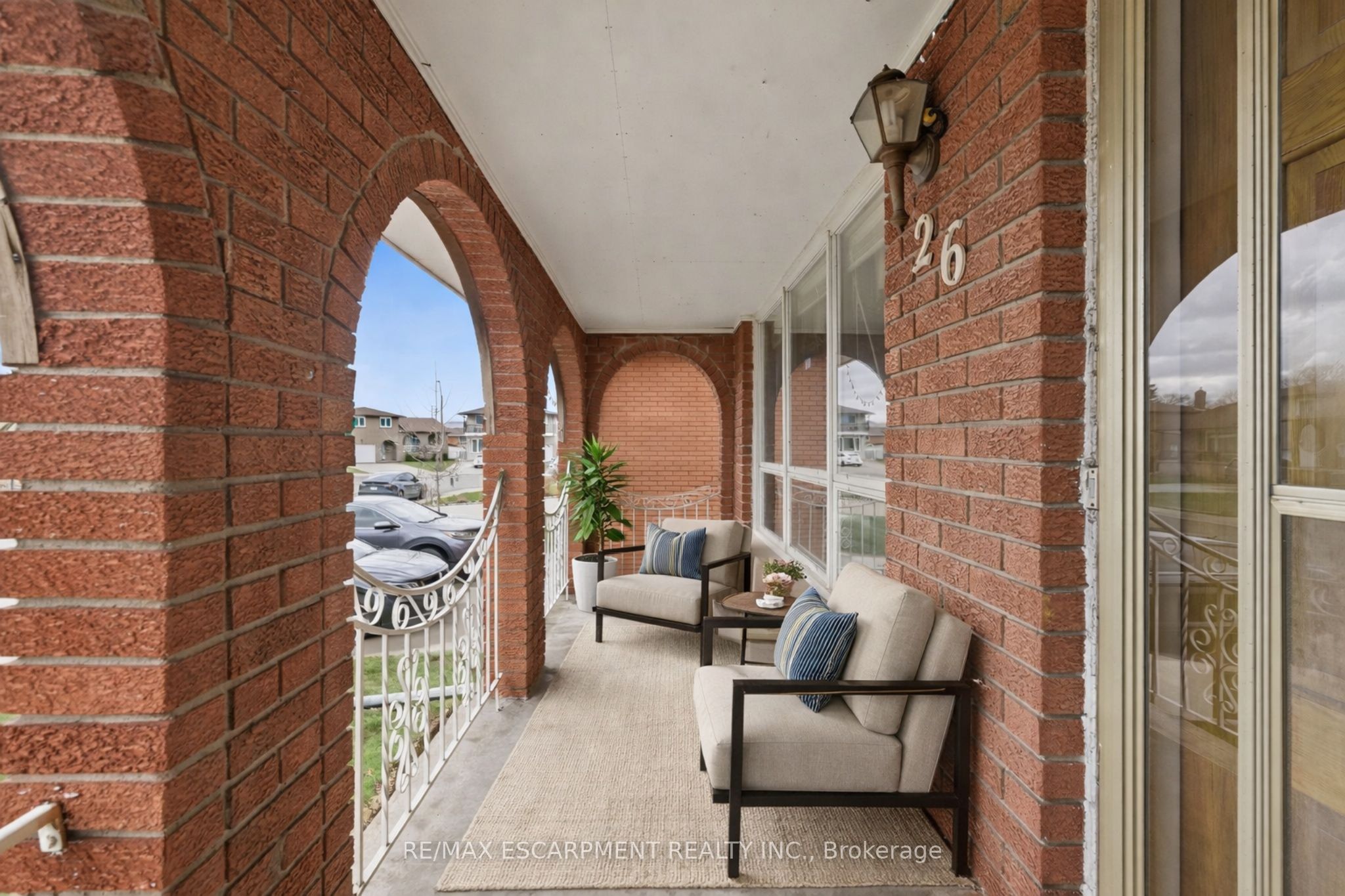 26 Adorn Court, Hamilton, ON L8E 3N2 photo 2