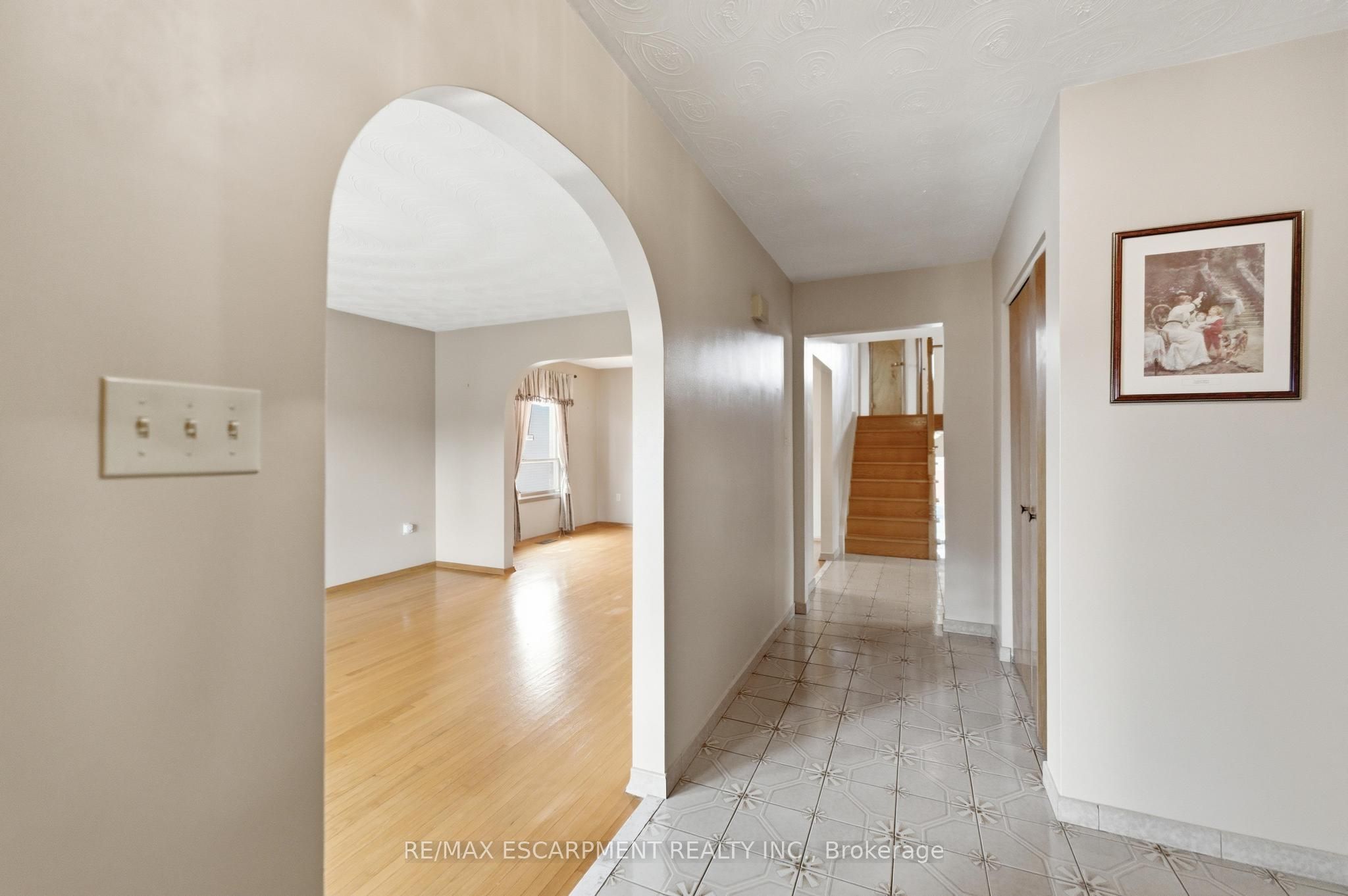 26 Adorn Court, Hamilton, ON L8E 3N2 photo 5