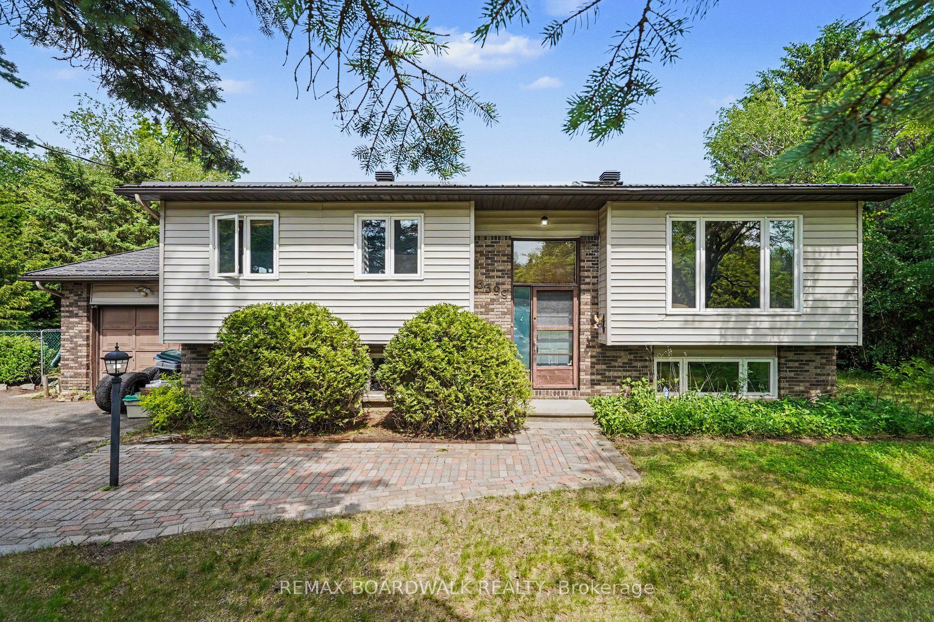 3399 Regburn Drive, Greely - Metcalfe - Osgoode - Vernon and Area, ON K0A 2W0 photo 2