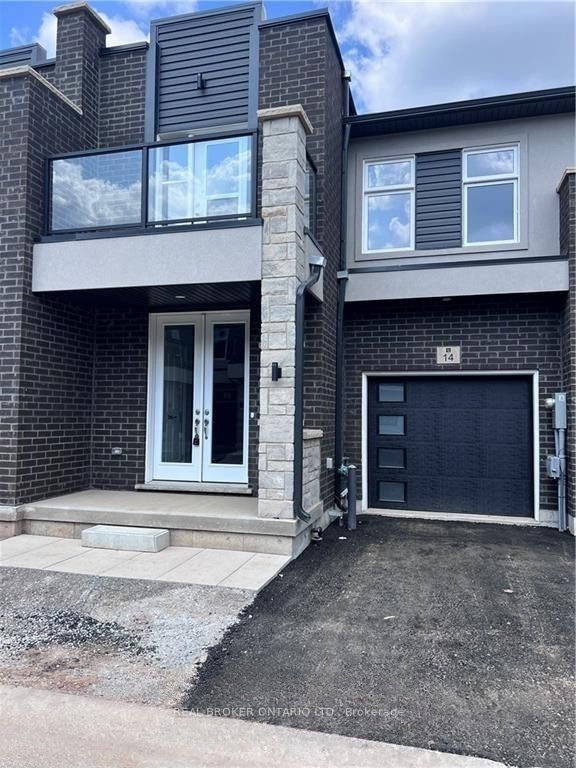 5672 Dorchester Road 14 Upper Level, Niagara Falls, ON L2G 4Y8 photo 2