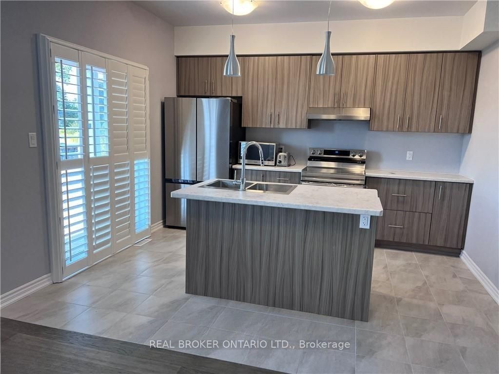 5672 Dorchester Road 14 Upper Level, Niagara Falls, ON L2G 4Y8 photo 5