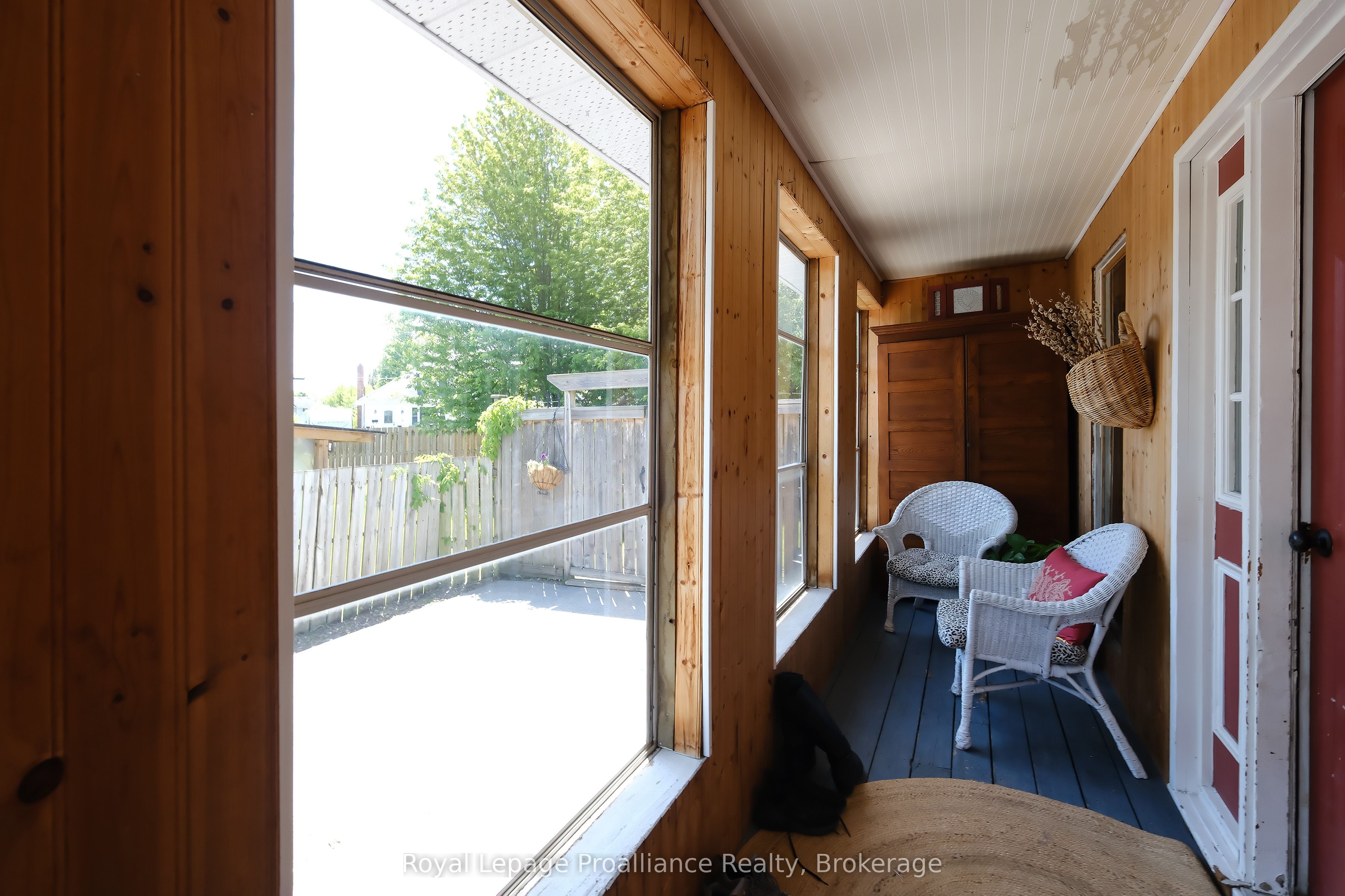44 Ponton Street, Belleville, ON K8P 3T6 photo 5